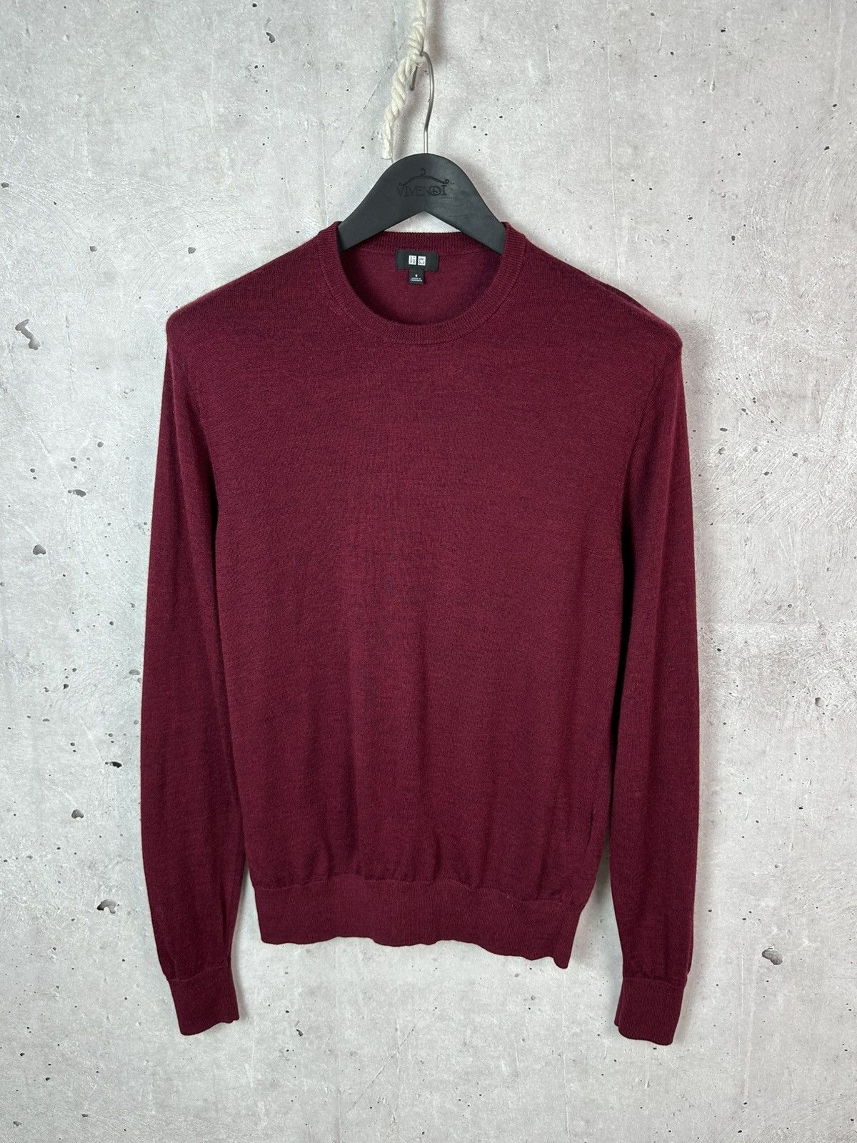 Uniqlo Uniqlo Wool Knit Burgundy Long Sleeve Crew Neck Sweater Size US S / EU 44-46 / 1 - 1 Thumbnail