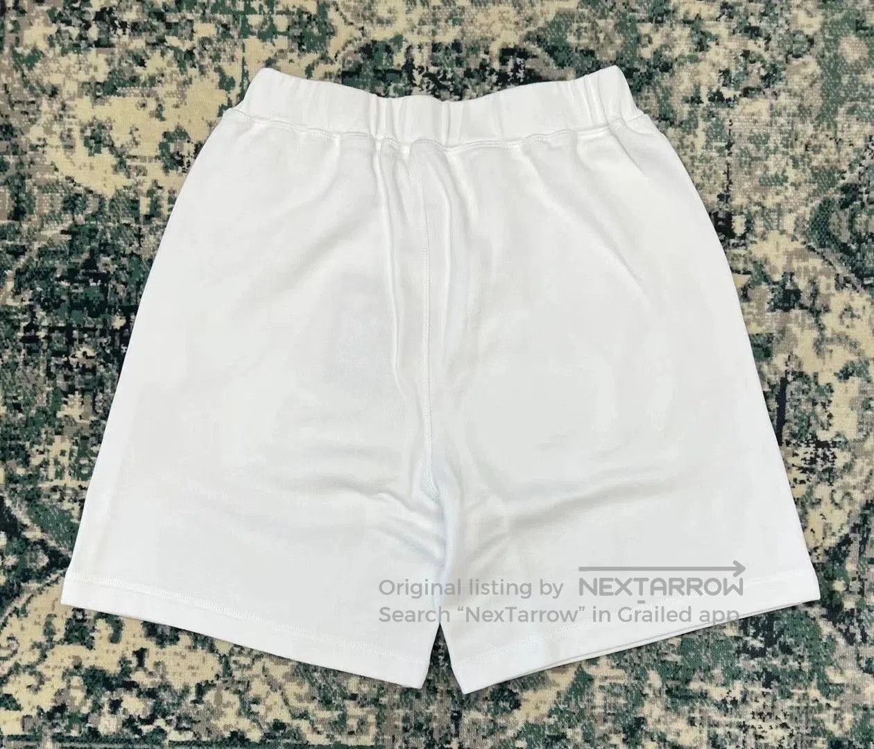 Dsquared2 White Graphic Print Casual Shorts. Size US 30 / EU 46 - 2 Thumbnail