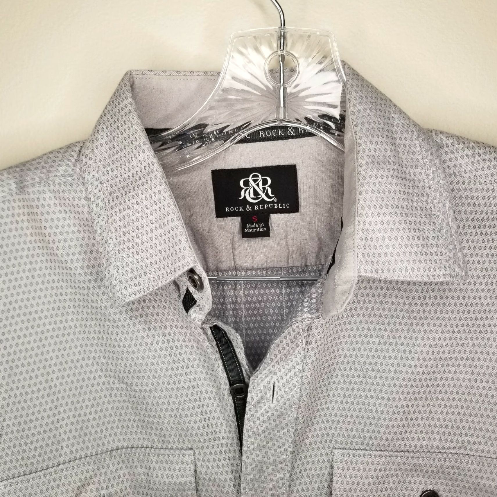 Vintage VINTAGE Rock & Republic Shirt Mens Long Sleeve Button-Up Size S Gray Size US S / EU 44-46 / 1 - 3 Thumbnail