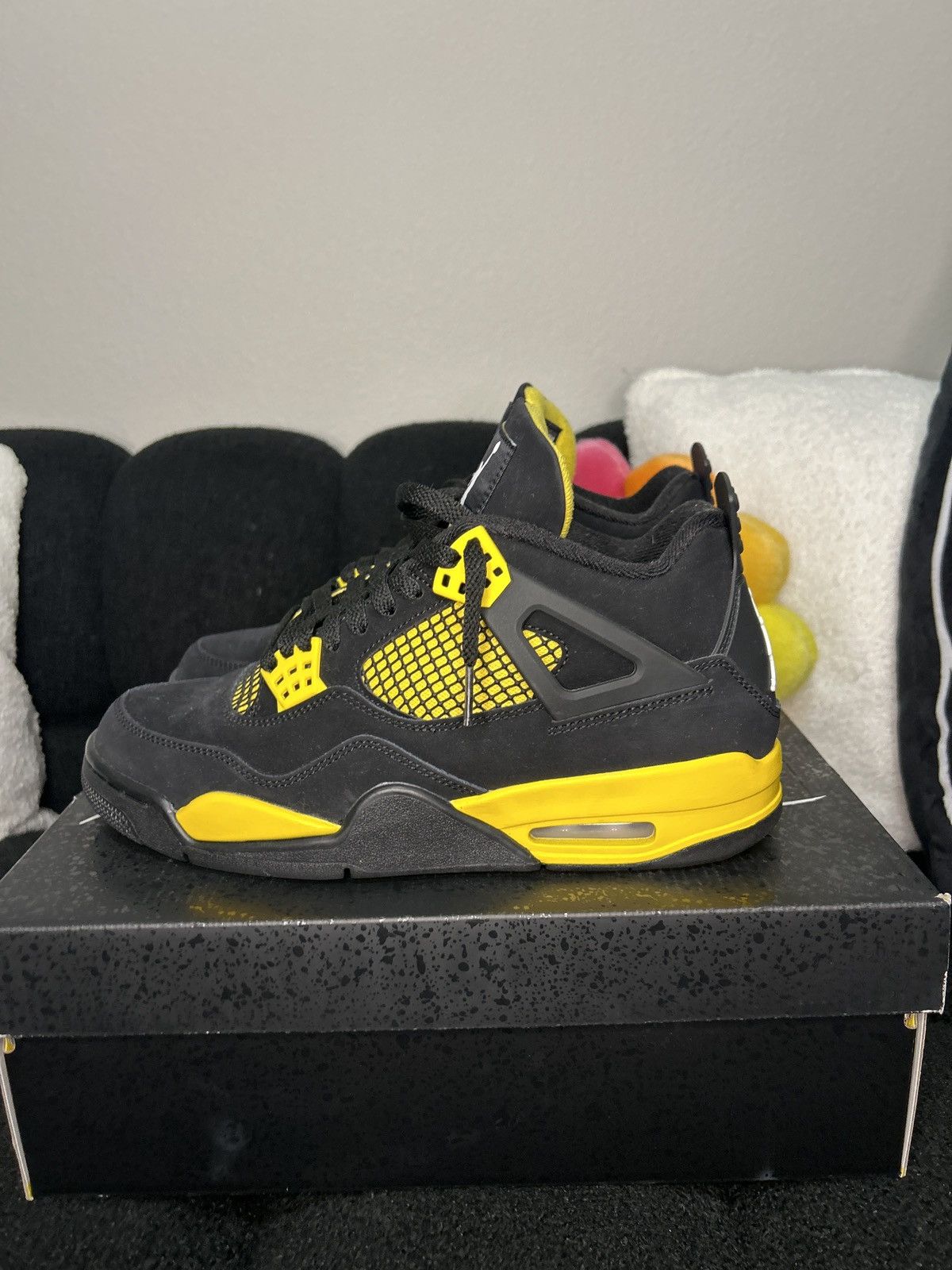 Jordan Brand × Nike Jordan 4 Thunder (Nike/Jordan) Size US 9 / EU 42 - 1 Thumbnail