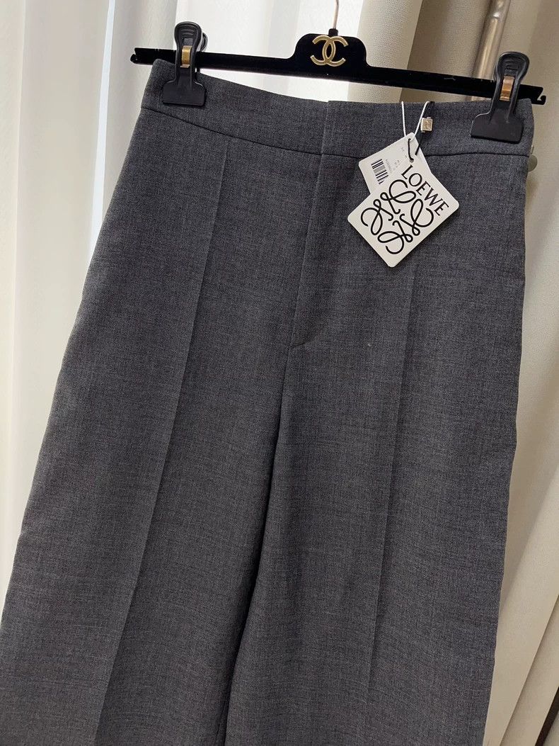 Loewe LOEWE A short jacket in grey with a grey collar and grey t Size 4XL / US 24-26 - 6 Thumbnail