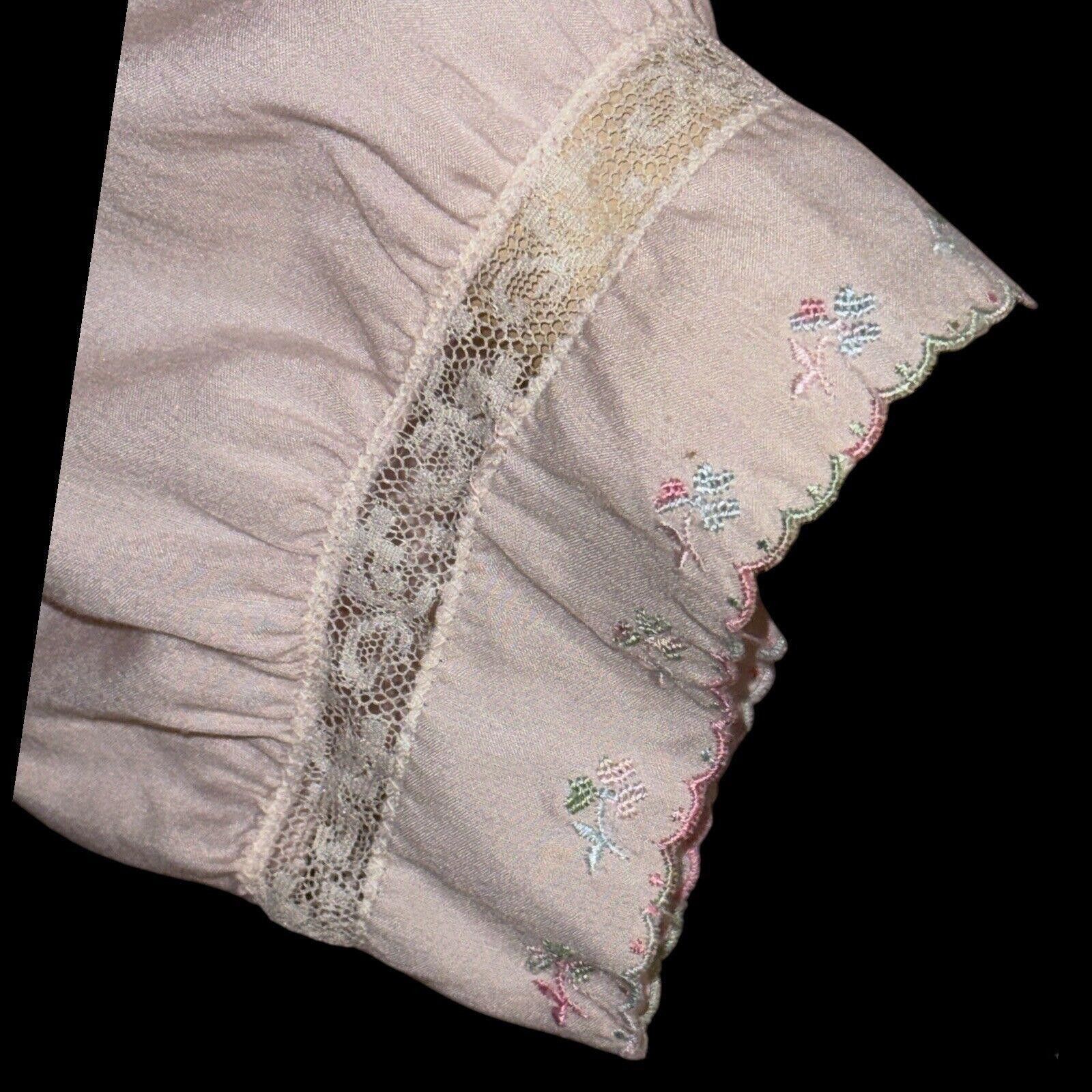 Designer Vtg Pink Barbizon Flannel Pin Tucked Button Up Nightgown L Size ONE SIZE - 7 Thumbnail