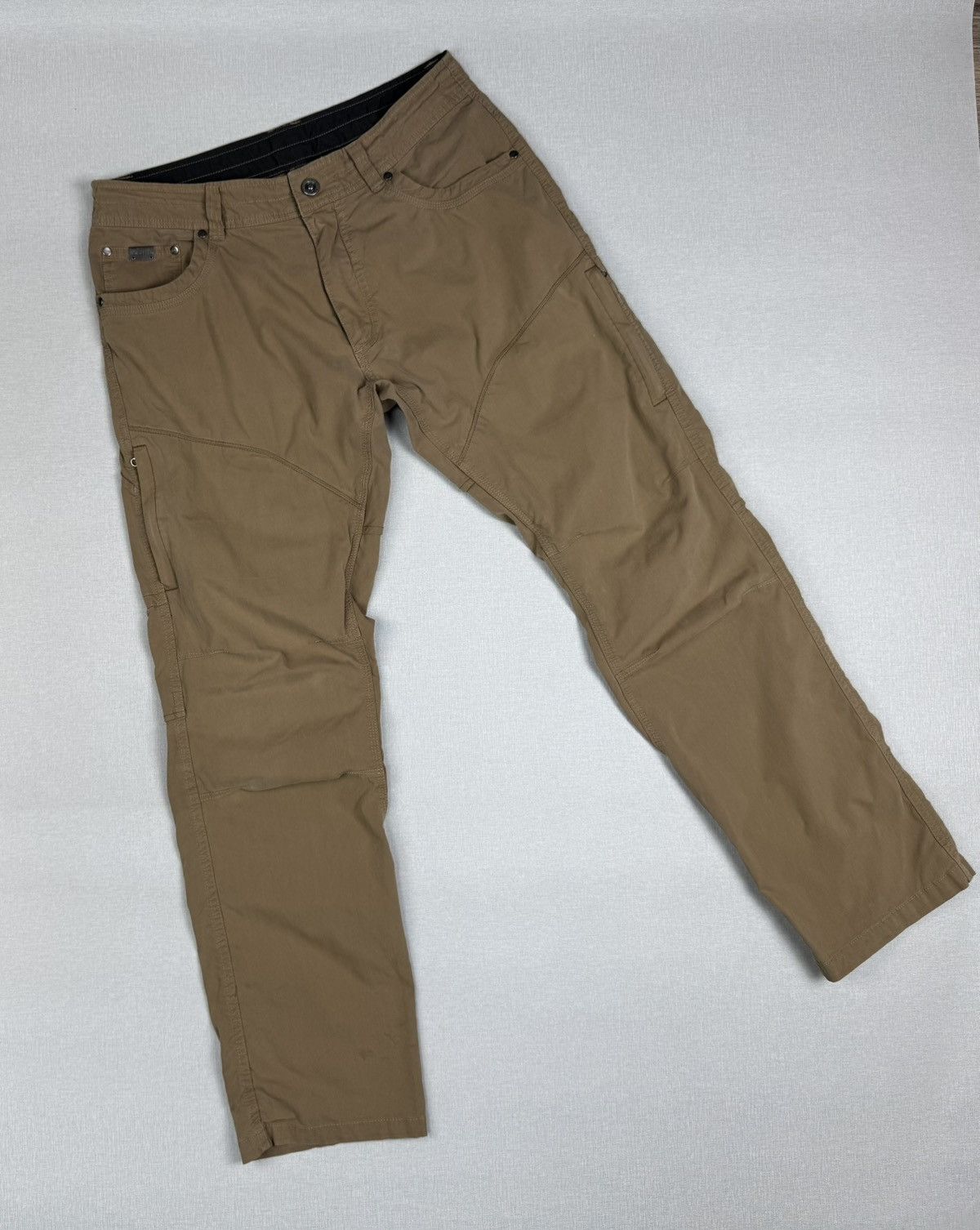 Kuhl Men’s Vintage KUHL Hiking Outdoors Pants size 32 Size US 32 / EU 48 - 1 Thumbnail