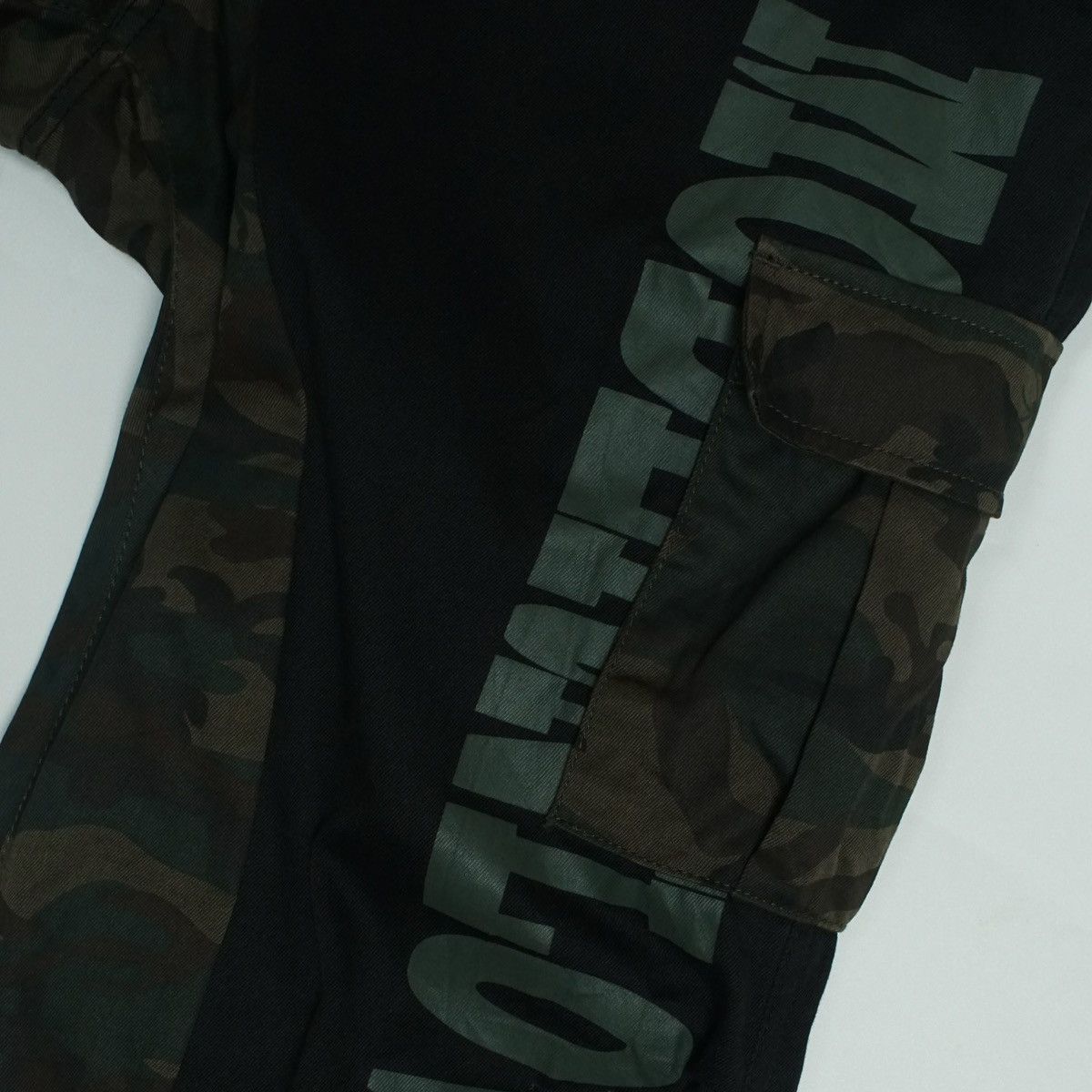 Beauty Beast *NoTariff Modern Lovers Hybrid Camo Multipocket Pants Size US 34 / EU 50 - 9 Thumbnail