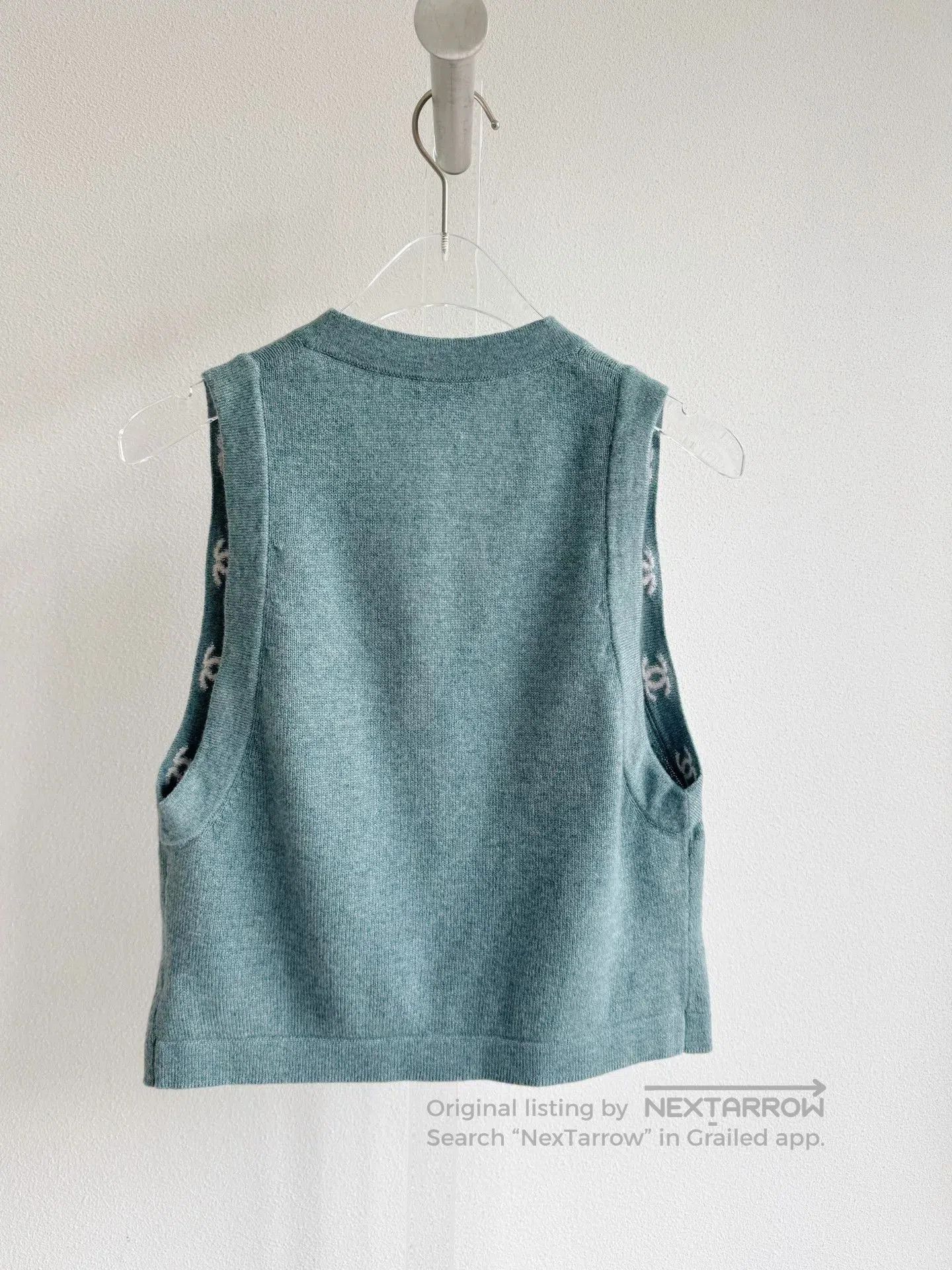 Chanel Chanel 23K Camellia Button Vest. Size XS / US 0-2 / IT 36-38 - 3 Thumbnail