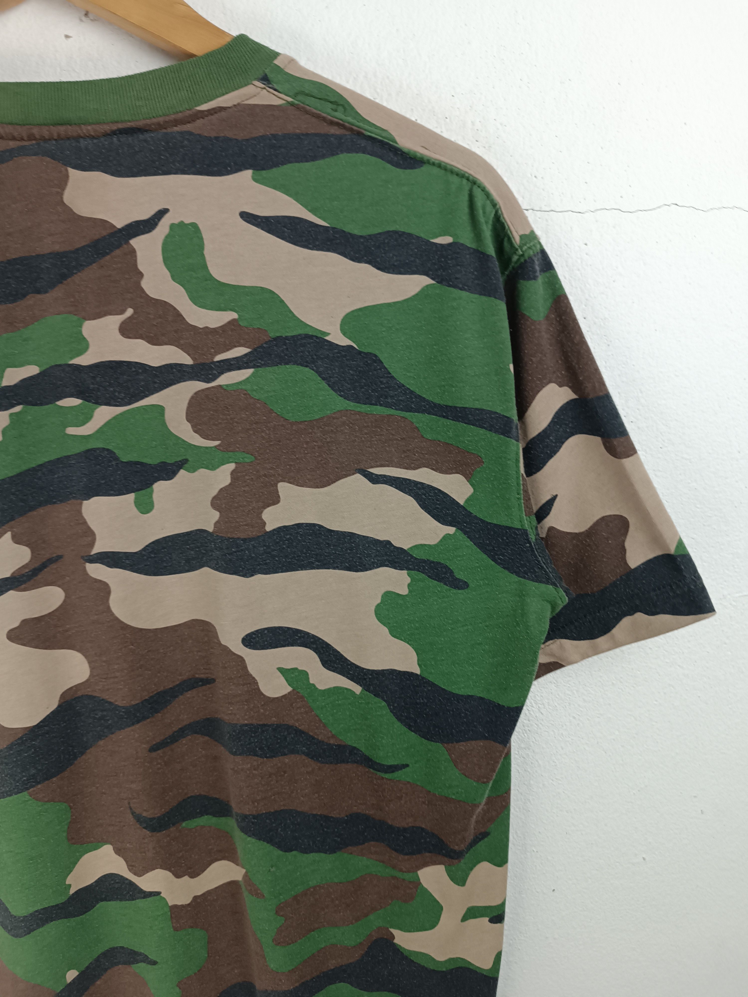 Other VINTAGE ARMY CAMOUFLAGE ASIA TROPICAL CAMO RARE TEE Size US M / EU 48-50 / 2 - 12 Thumbnail