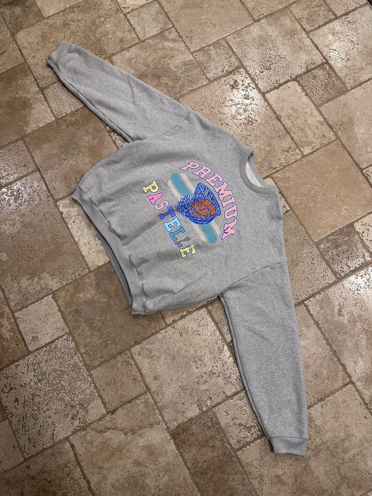 Kanye West Pastelle x Kanye West X Complex Con Exclusive Grey Crewneck Size US XL / EU 56 / 4 - 3 Thumbnail