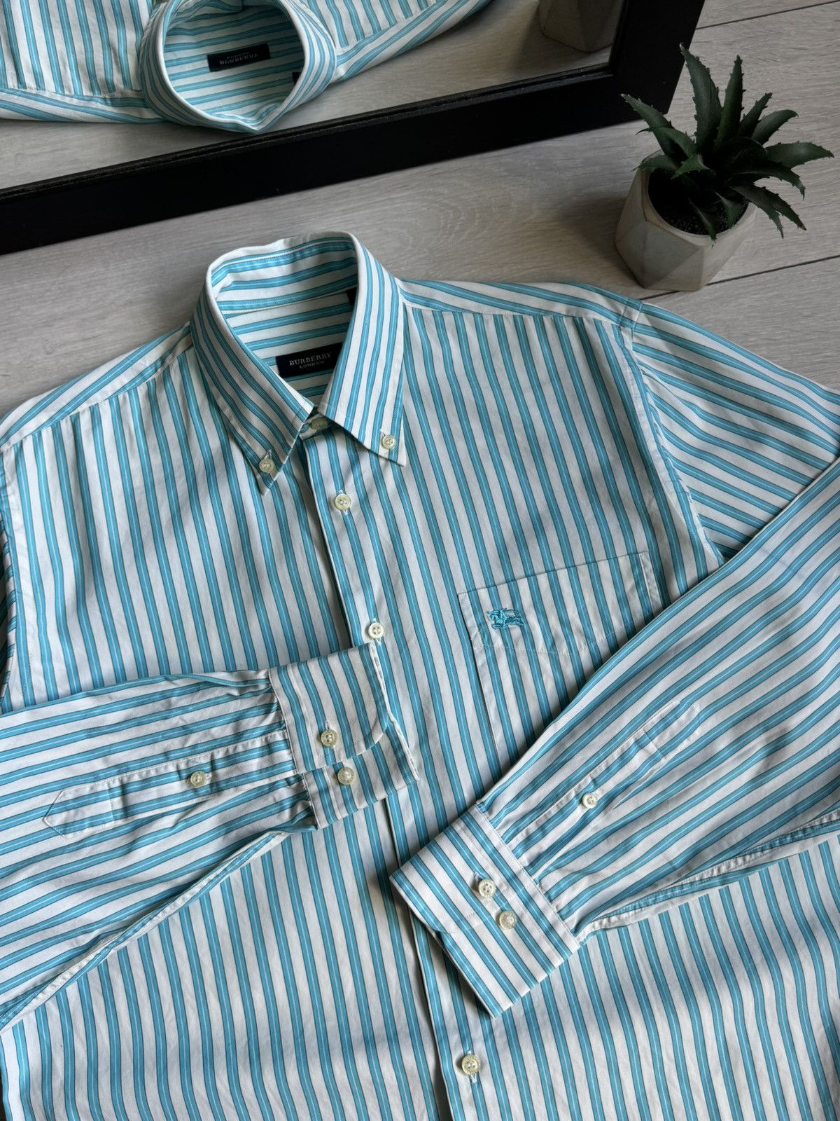 Burberry Vintage Burberry Stripped Button Up Shirt Size US S / EU 44-46 / 1 - 7 Thumbnail