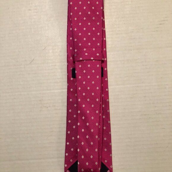 Roundtree & Yorke roundtree & Yorke men's new pink silk tie 3 1/4" X 59" Size ONE SIZE - 3 Thumbnail