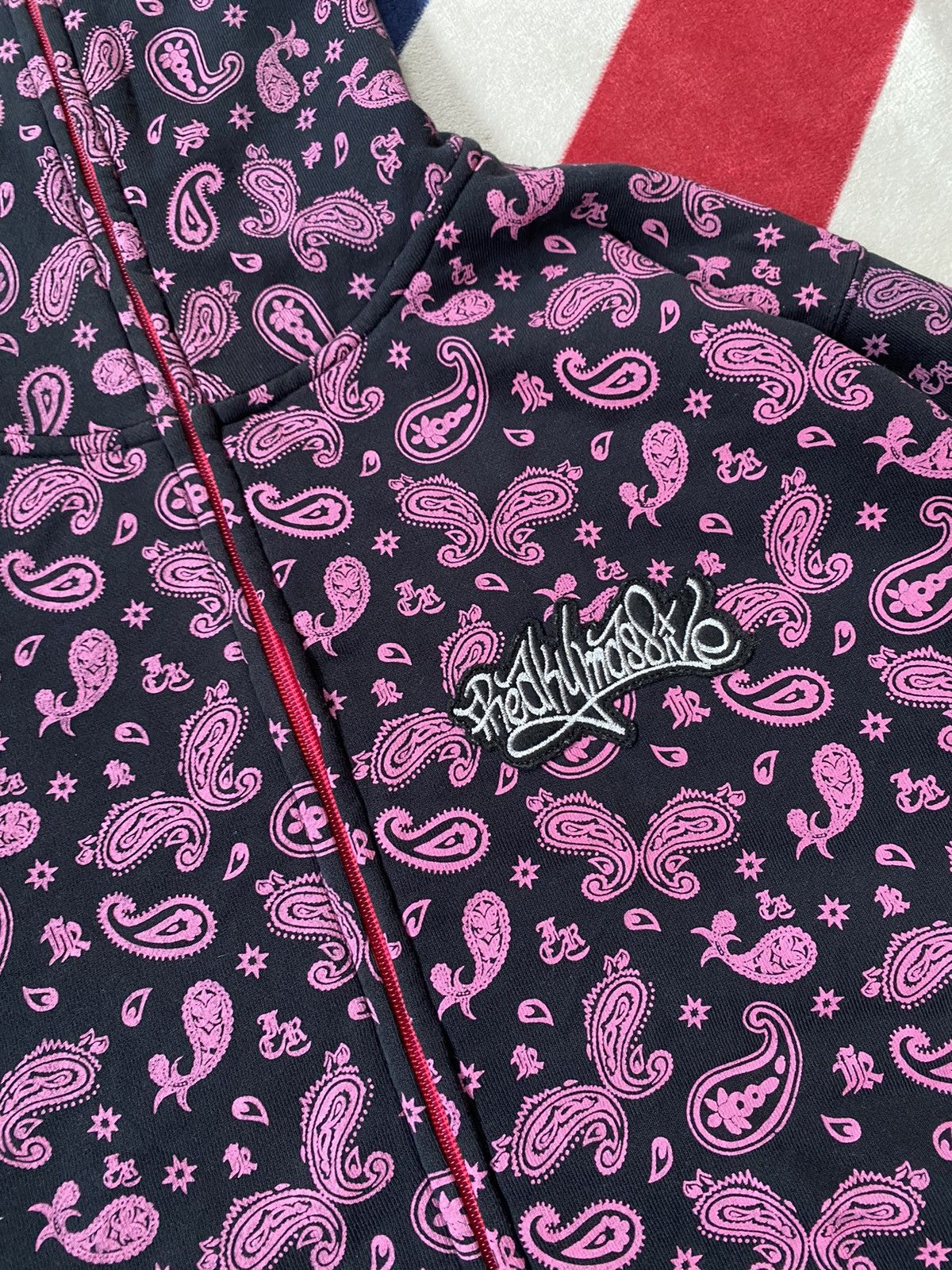 Japanese Brand × Massive Full Zip Freaky Massive Paisley Size US L / EU 52-54 / 3 - 5 Thumbnail