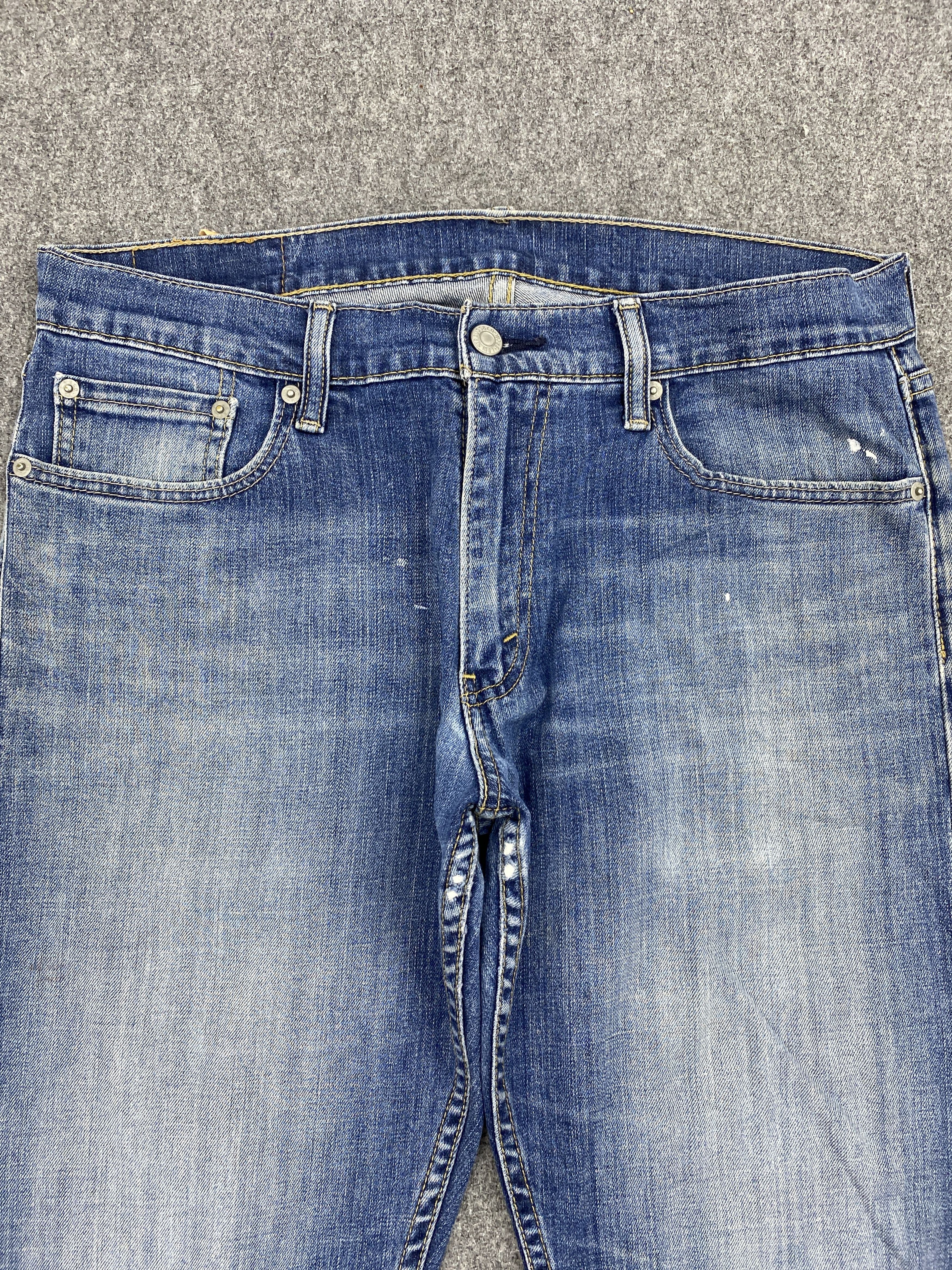 Levi's × Vintage Vintage Levi's 514 Distressed Blue Denim Jeans Size US 34 / EU 50 - 2 Thumbnail
