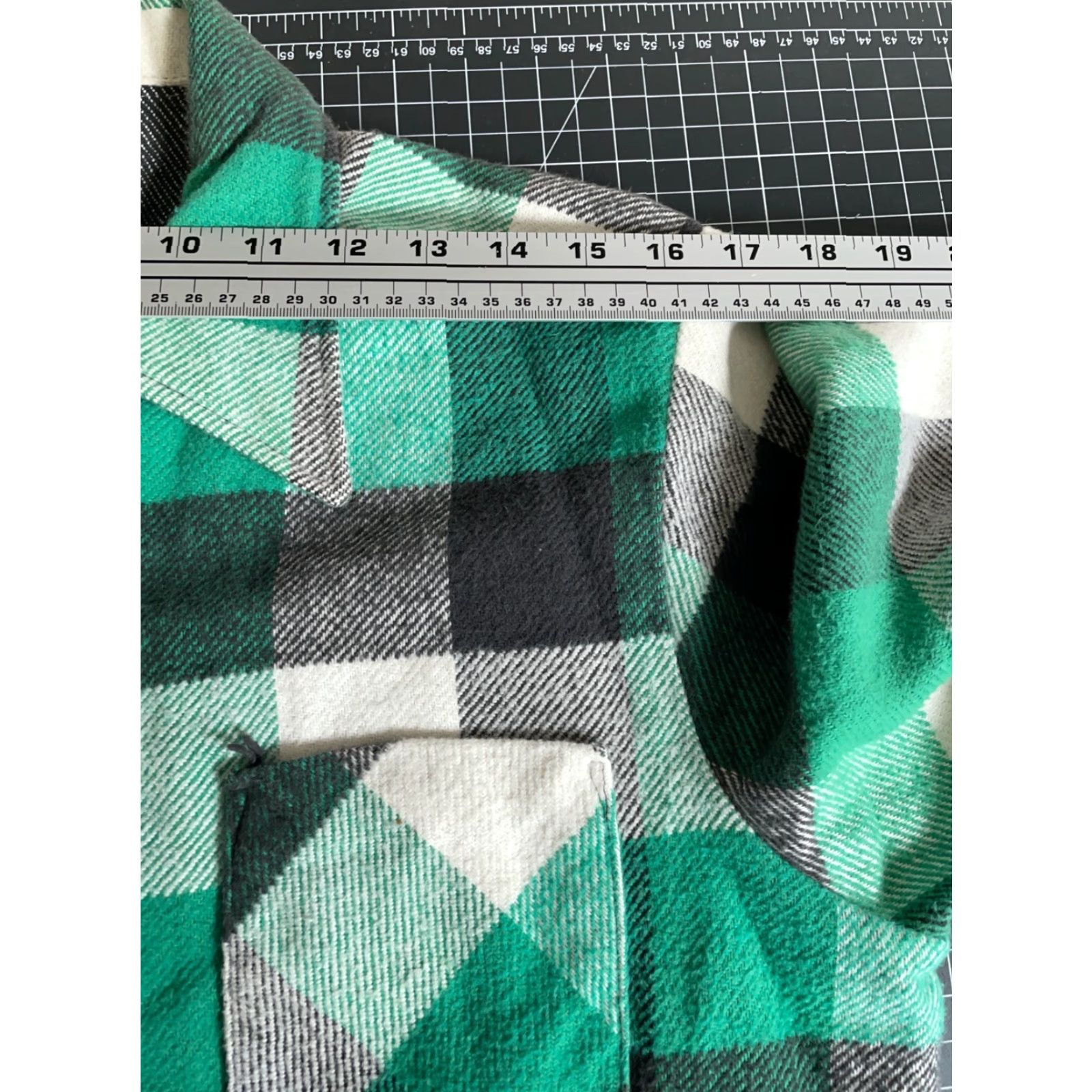 Vintage VINTAGE Kings Road Shirt 70s Grunge Plaid Flannel Workwear Men M Green Black Long Sleeve Button-Up Casual 100% Cotton Shirt Mens Regular Fit Size US M / EU 48-50 / 2 - 7 Thumbnail