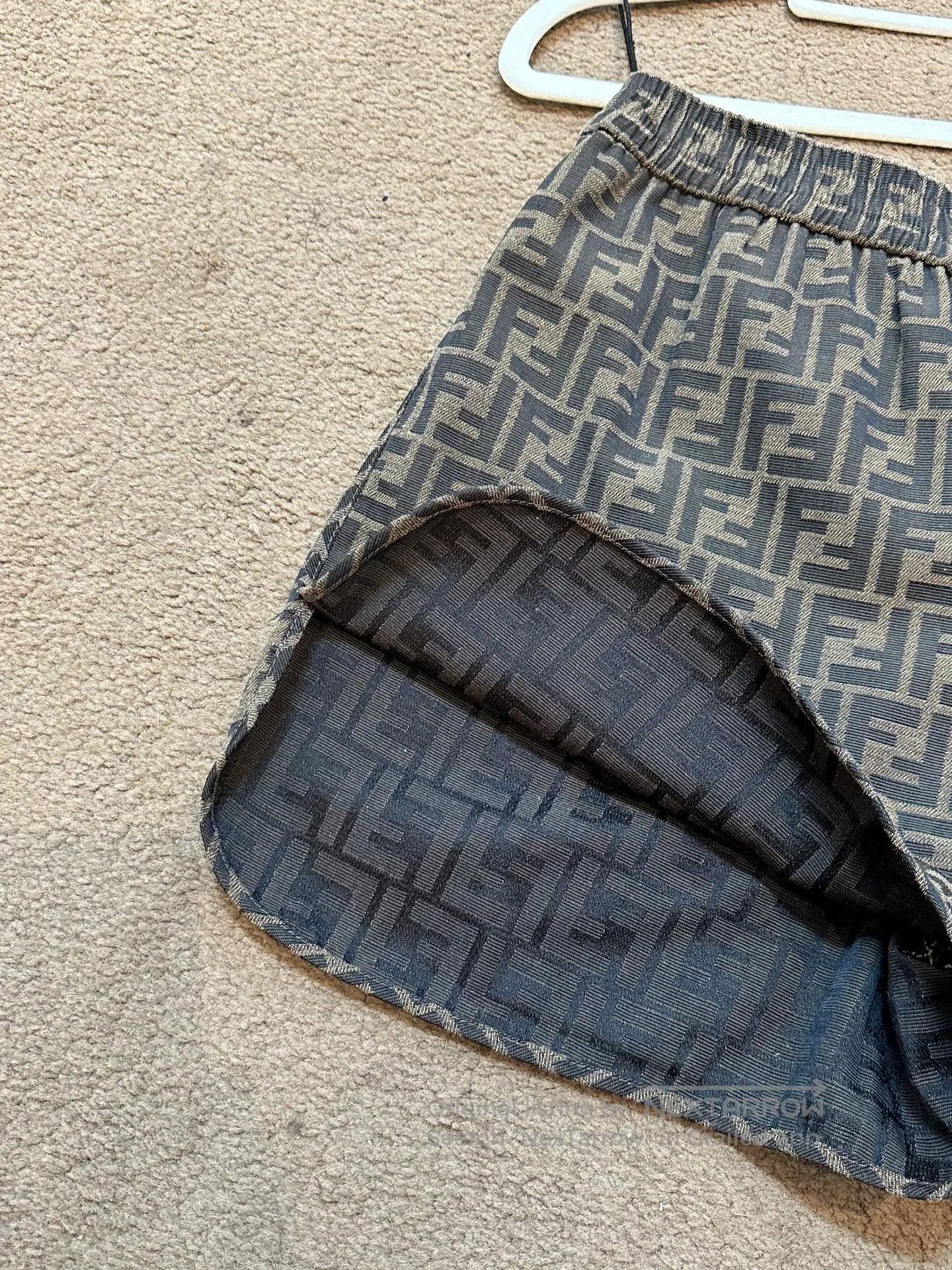 Fendi fendi ff print black shorts size 38. Size US 38 / EU 54 - 4 Thumbnail