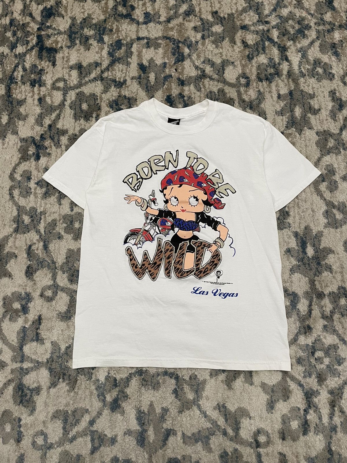 Vintage Vintage 90s White Betty Boop Biker Graphic Tee Shirt Hanes Size US L / EU 52-54 / 3 - 1 Thumbnail