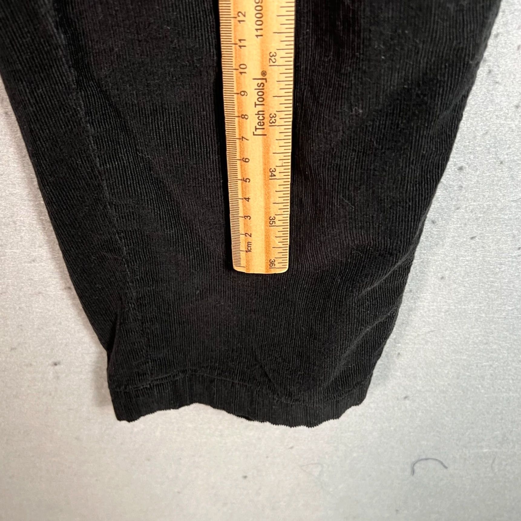 Cos COS Black Corduroy Elastic Waist Wide Tapered Leg Pants Womens 44 EUR Cinch Inseam 30 in Ankle Cotton Corduroy Vintage No (COS) Size 30" / US 8 / IT 44 - 6 Thumbnail