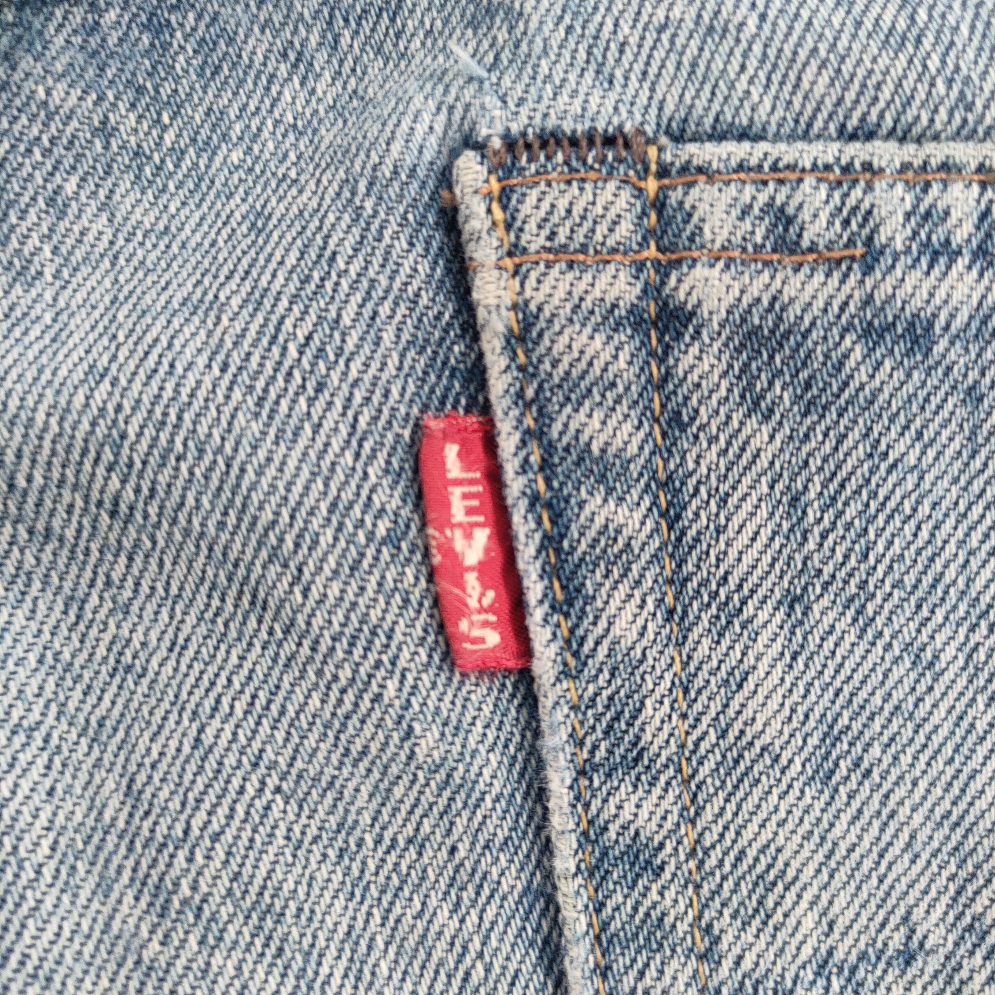 Levi's Vintage Clothing VINTAGE LEVI'S 501 BIG E SELVAGE DISTRESSED JEANS PANTS Size US 28 / EU 44 - 15 Thumbnail