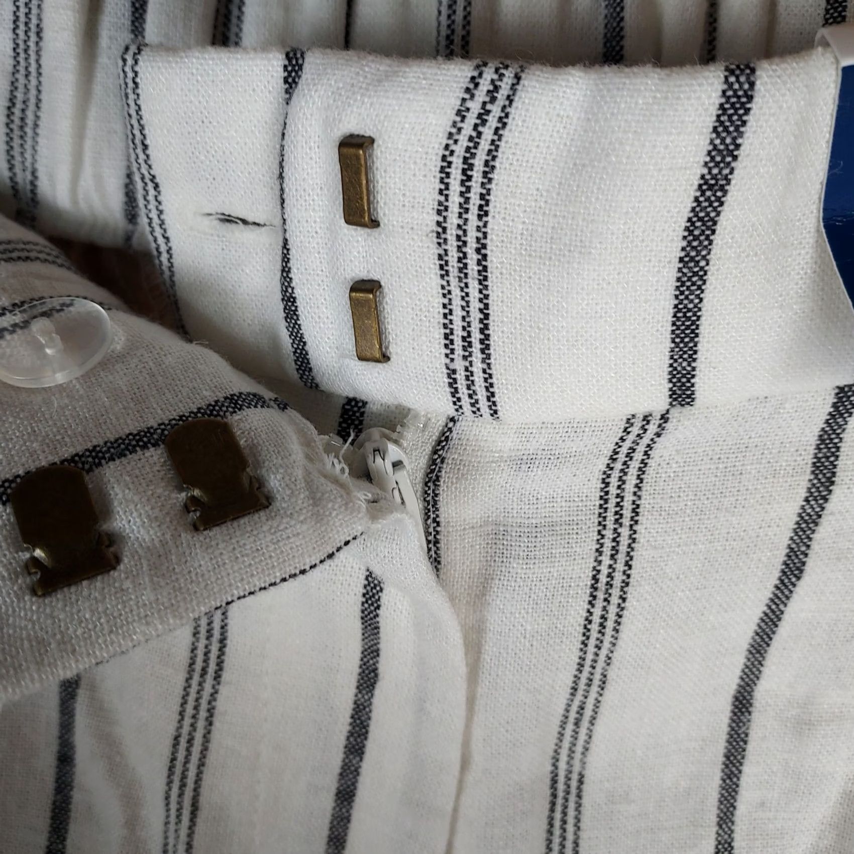 Old Navy Old Navy Women’s L Taylor Wide Leg Trouser Blue Striped Linen High Rise NWT Dress Pants Casual Summer Spring Fall Wide-Leg Pants Mens Womens Girls Size 36" / US 14 / IT 50 - 5 Thumbnail