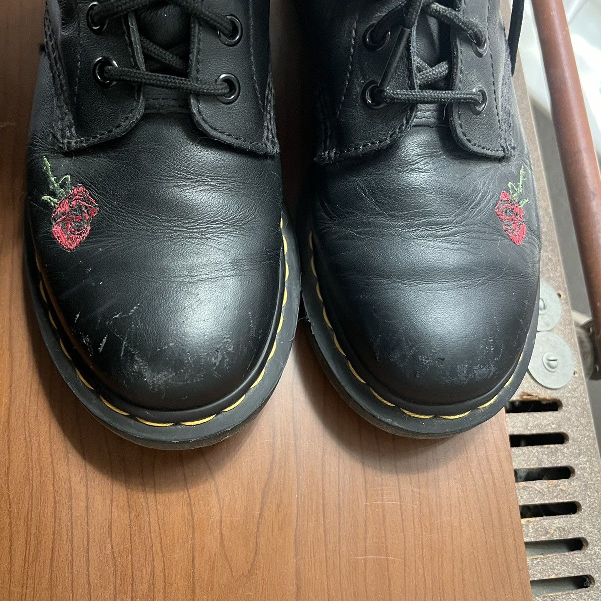 Dr. Martens Dr. Martens Rose Embroidered Boots Size US 8 / IT 38 - 2 Thumbnail