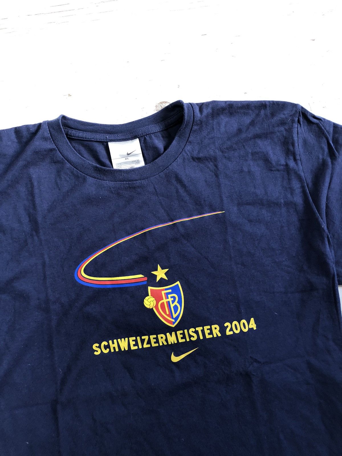 Nike T shirt Nike FC Basel SchweizeRMEISTER vintage Size US XL / EU 56 / 4 - 3 Thumbnail
