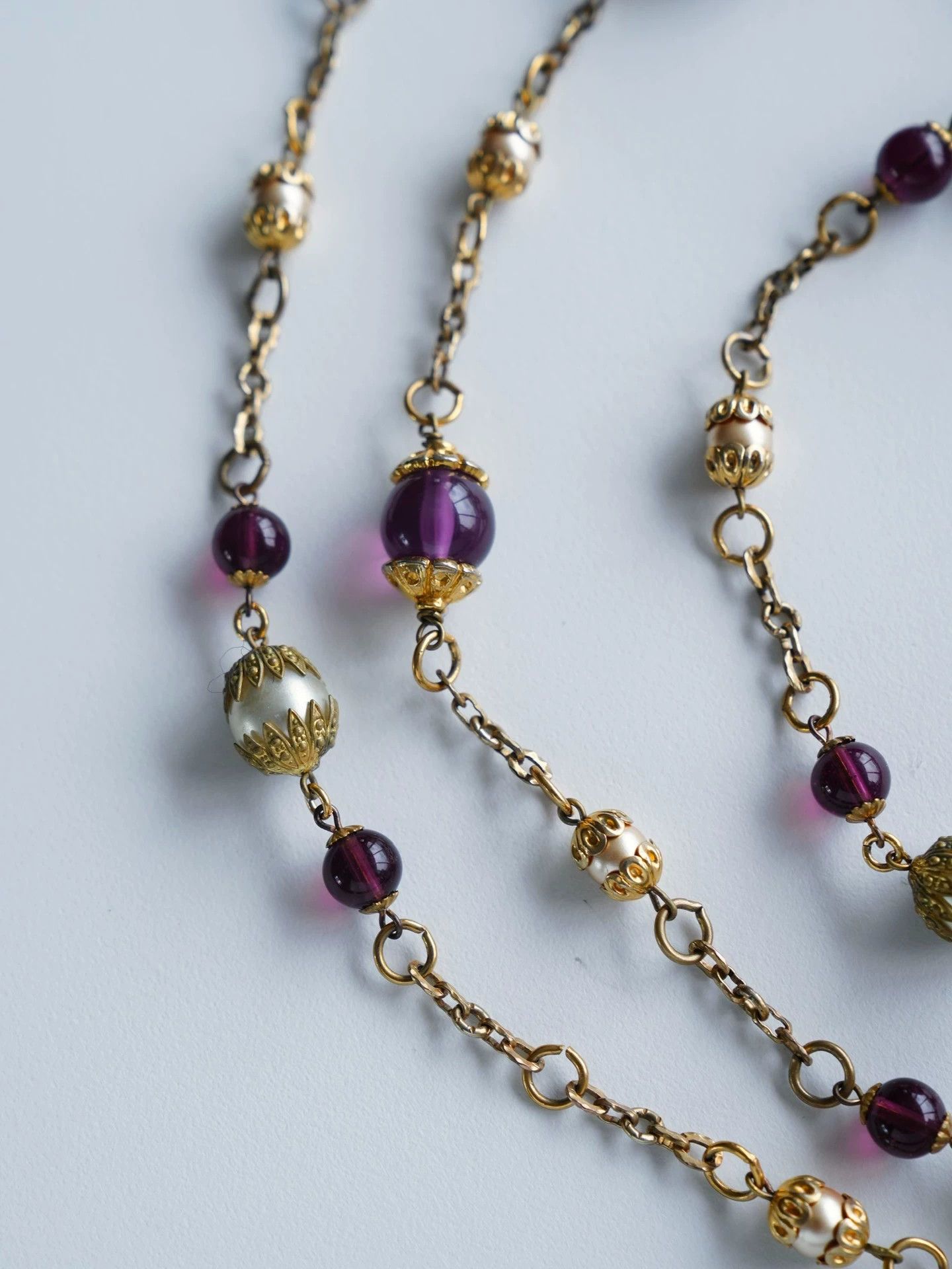 Chanel Chanel Vintage Long Pearl & Glass Bead Necklace Size ONE SIZE - 9 Thumbnail