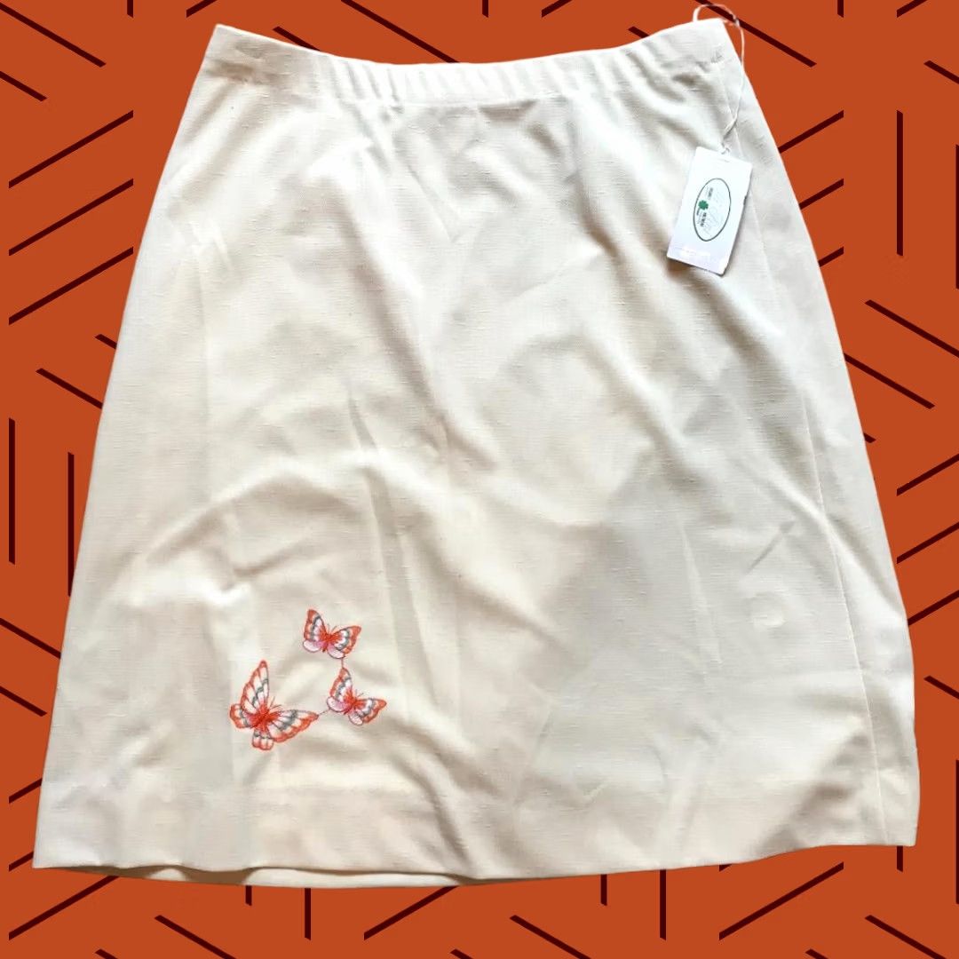 Vintage Difini Polyester Yellow Butterfly Embroidered Skirt NWT 32 in. Size 24" / US 00 / IT 34 - 1 Thumbnail