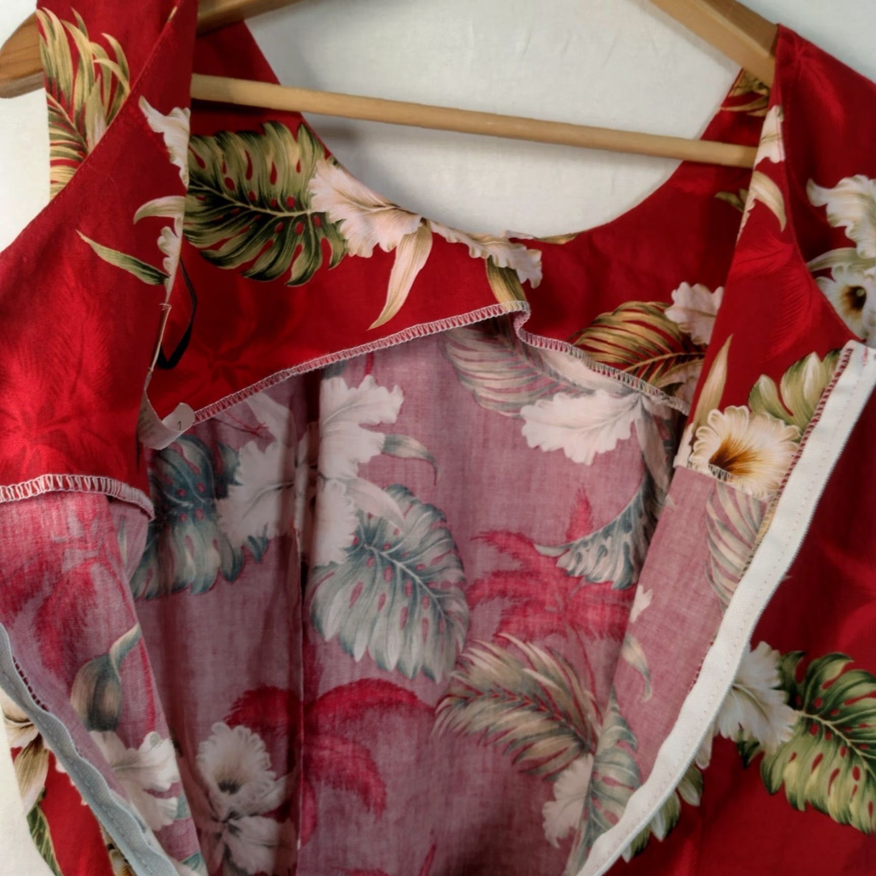 Vintage VINTAGE Ky's Hawaiian Sundress Large Red Floral Aloha Dress Casual Beach Womens Size L / US 10 / IT 46 - 7 Thumbnail