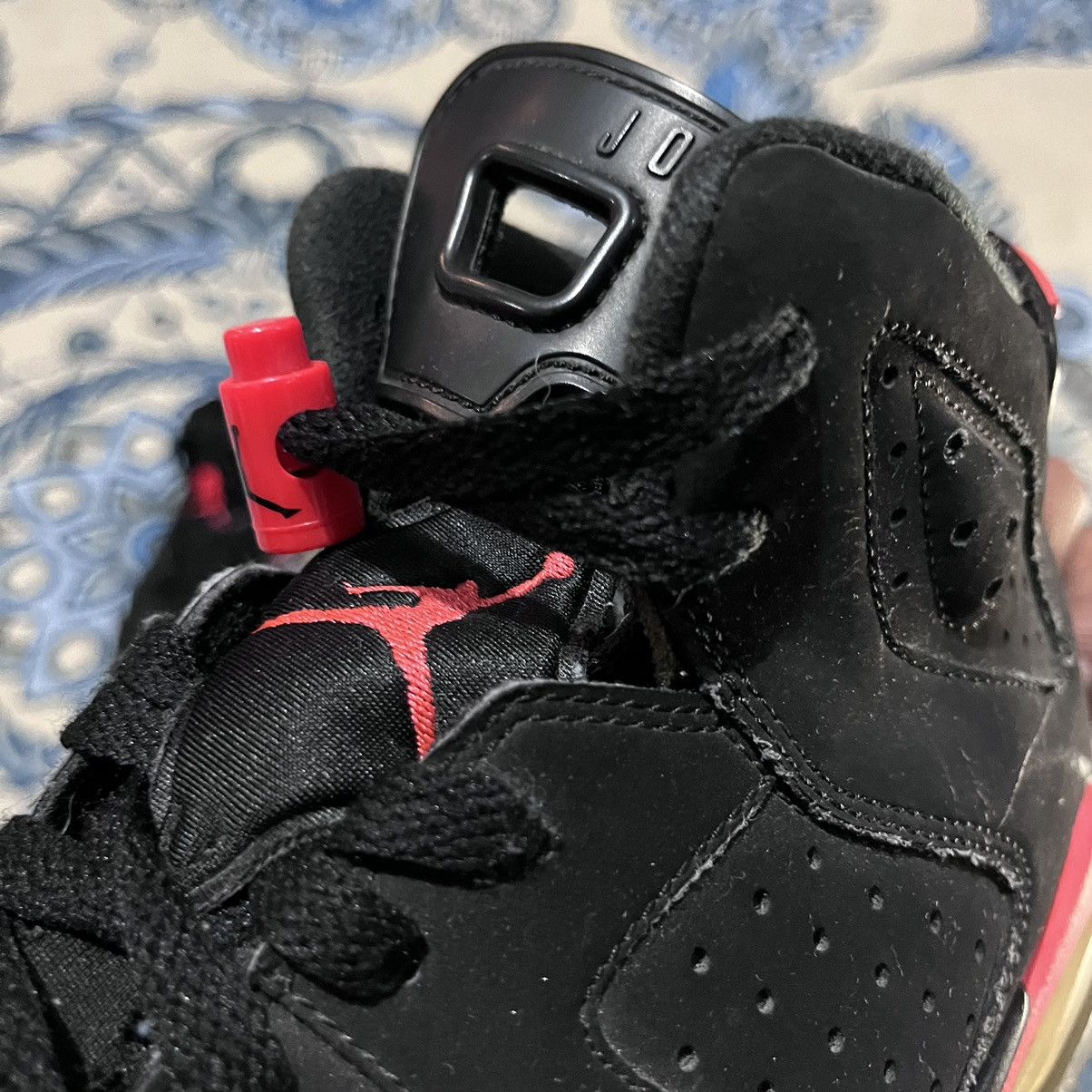 Nike AIR JORDAN VI RETRO 2018 BLACK INFRARED Size US 6 / IT 36 - 3 Thumbnail