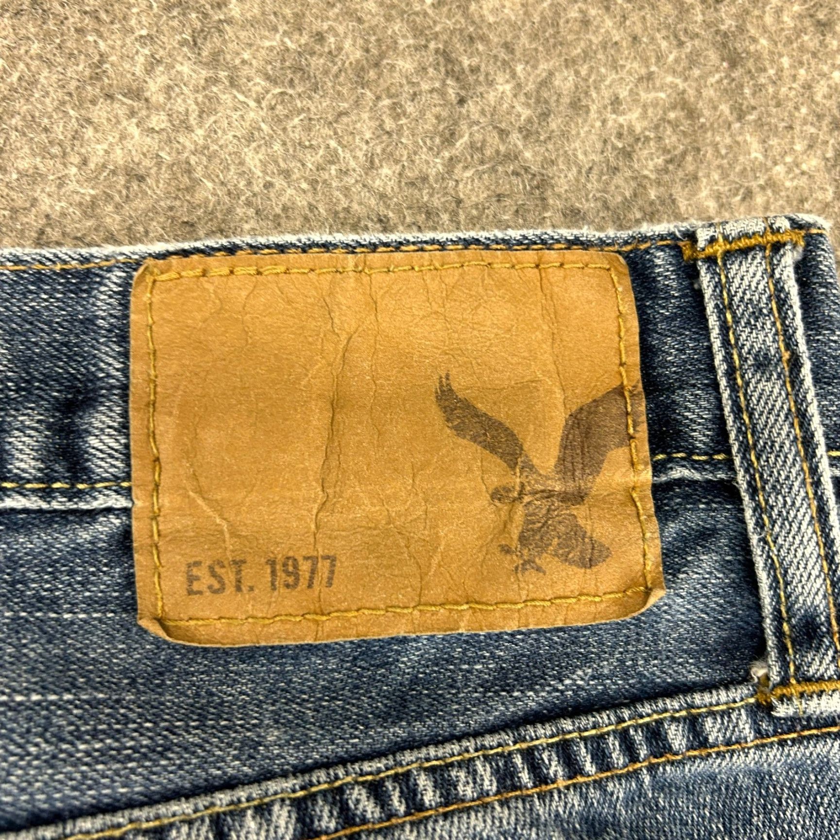 American Eagle Outfitters American Eagle Jeans Mens 30x30 Blue Relaxed Straight Medium Distressed Size US 30 / EU 46 - 3 Thumbnail