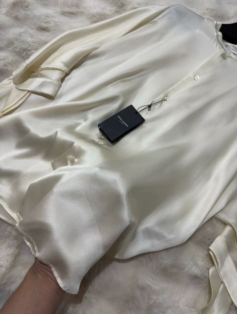 Saint Laurent Paris Saint Laurent Paris size 41 Platinum silk shirt Size XL / US 12-14 / IT 48-50 - 8 Thumbnail