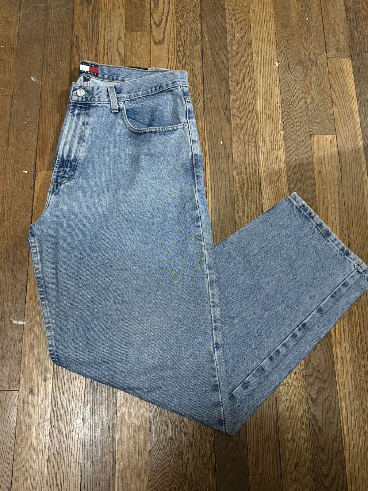 Tommy Hilfiger TOMMY HILFIGER Light Wash Denim Jeans Size US 36 / EU 52 - 2 Thumbnail