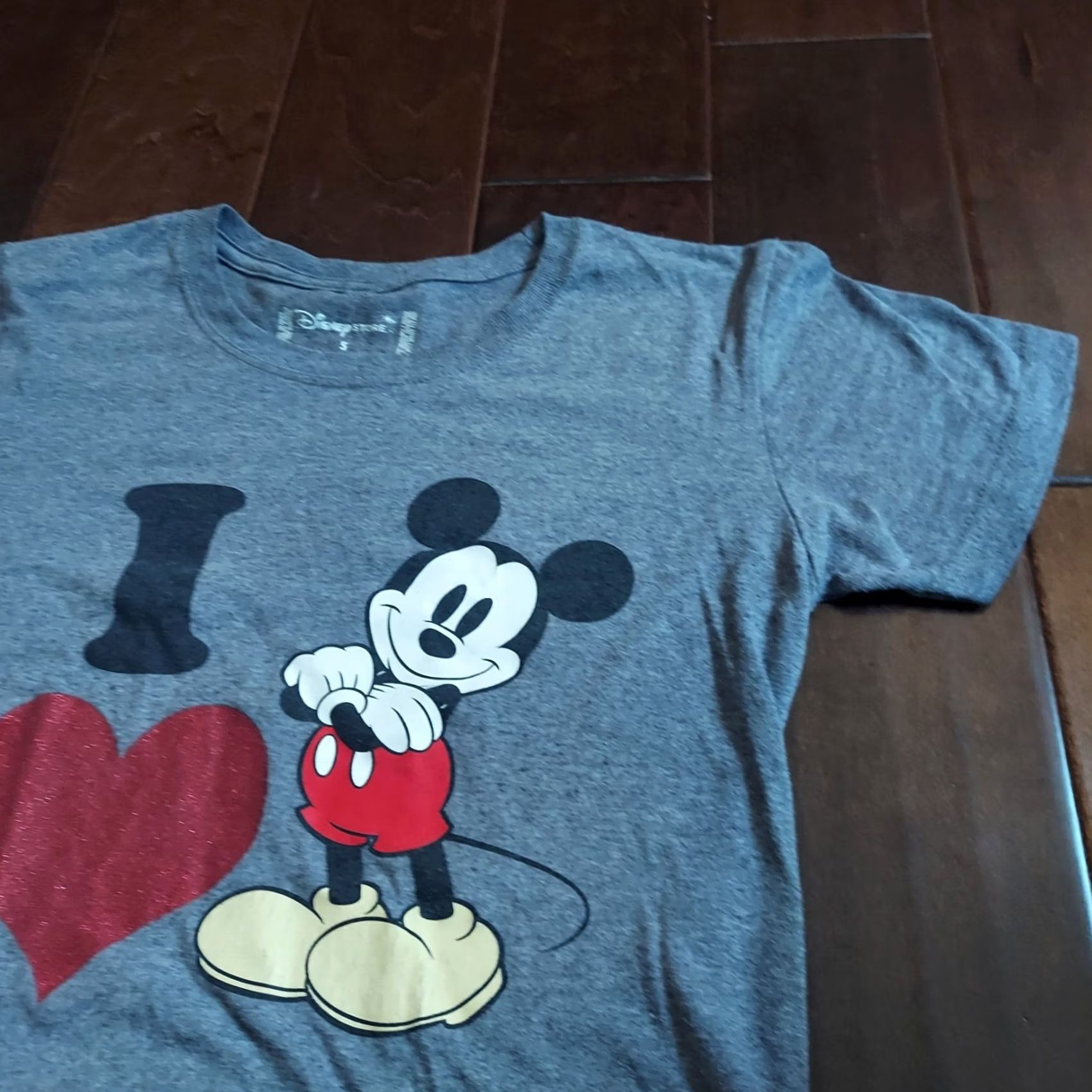 Disney Disney Shirt Womens Small Gray I Heart Mickey Mouse Logo Short Sleeve Crew Neck Casual Womens Small Gray Disney Shirt Size S / US 4 / IT 40 - 5 Thumbnail