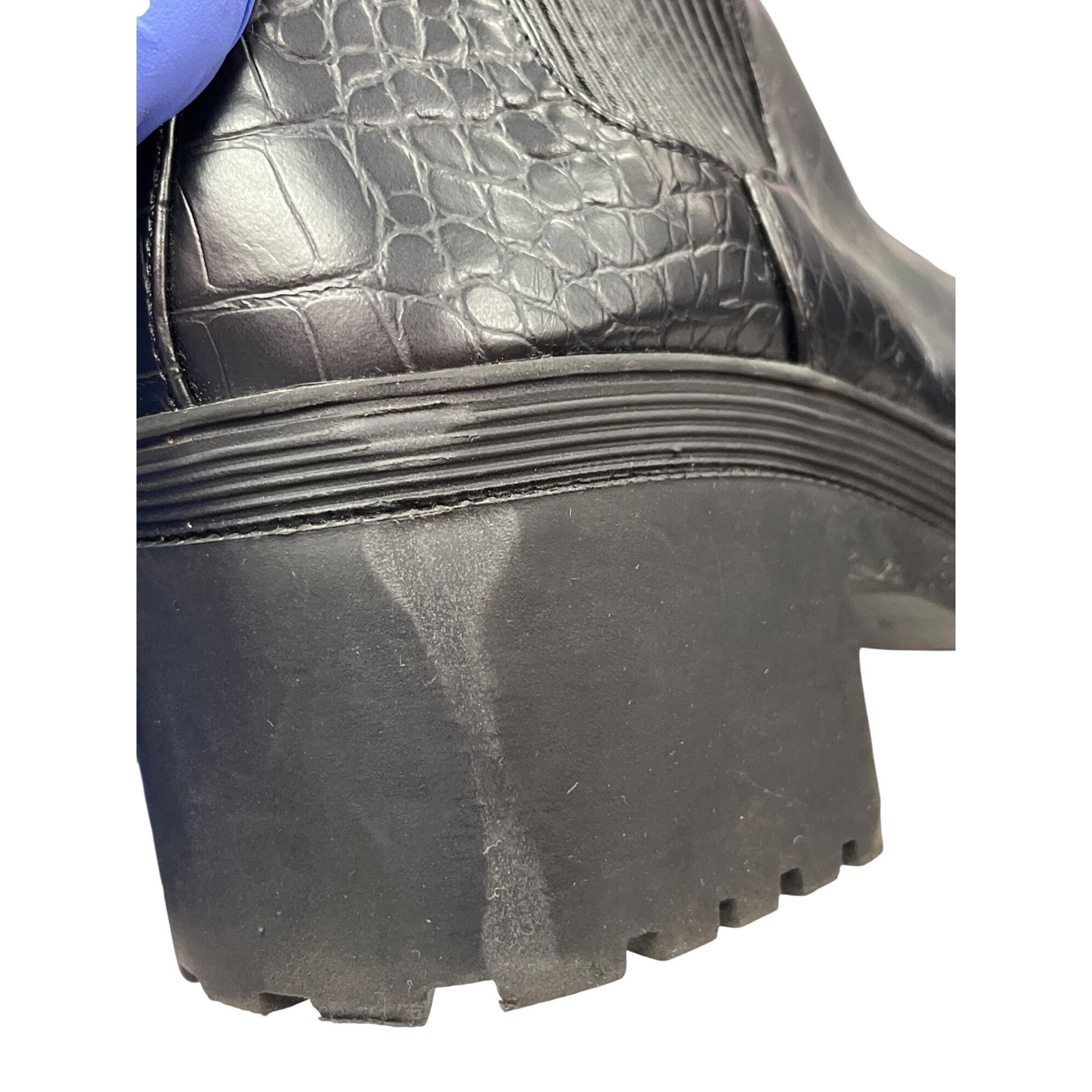 Topshop Topshop Womens Black Croc Embossed Chelsea Boots Sz 7.5 SKU Size US 7.5 / IT 37.5 - 9 Thumbnail