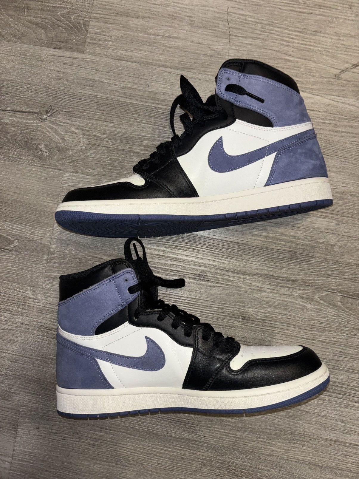 Nike Sz 10.5 Air Jordan Retro 1 Blue Moon Size US 10.5 / EU 43-44 - 2 Thumbnail
