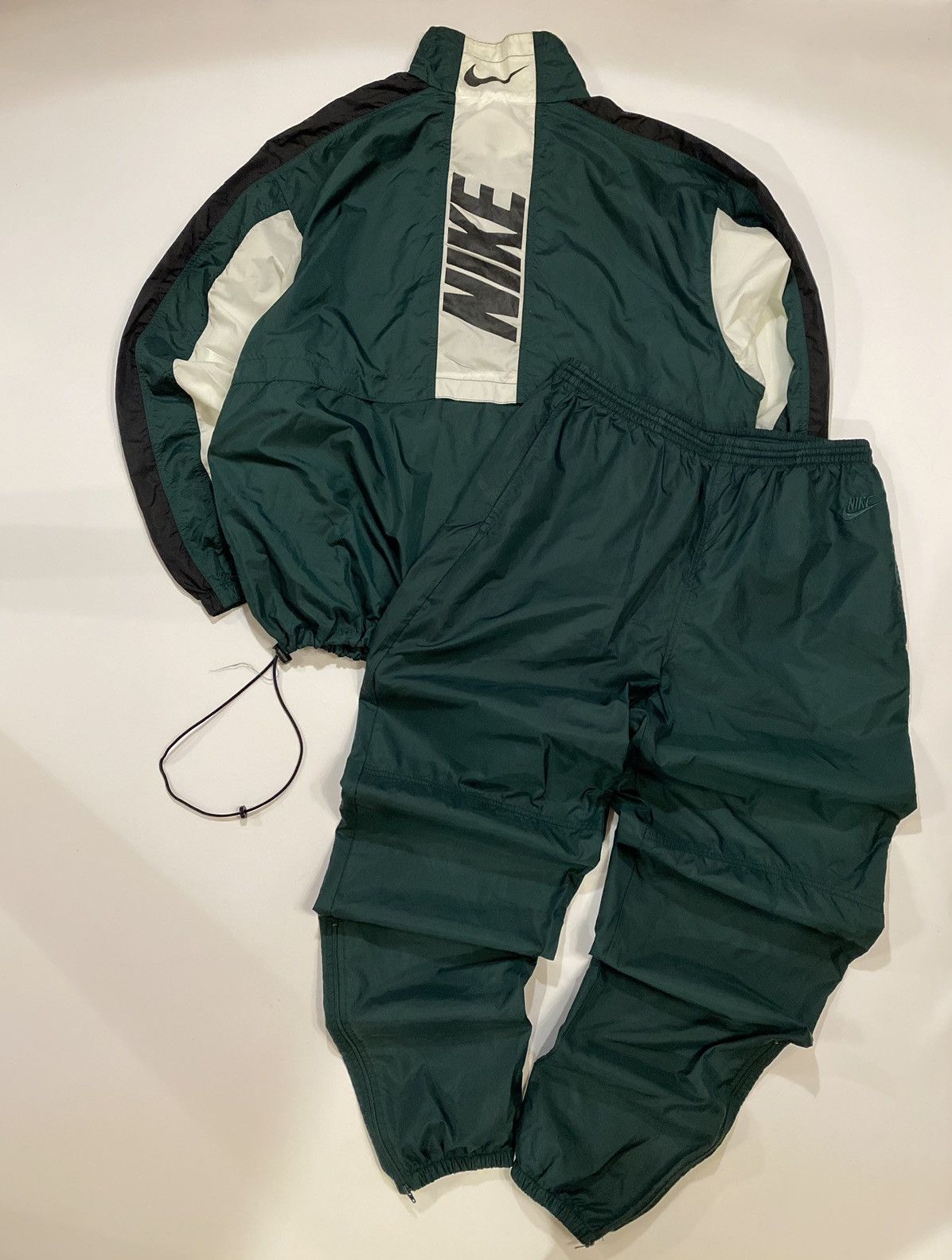 Image of Nike Vintage Tracksuit Y2K Nylon Drill Big Logo M L in Green, Men's (Size Large)