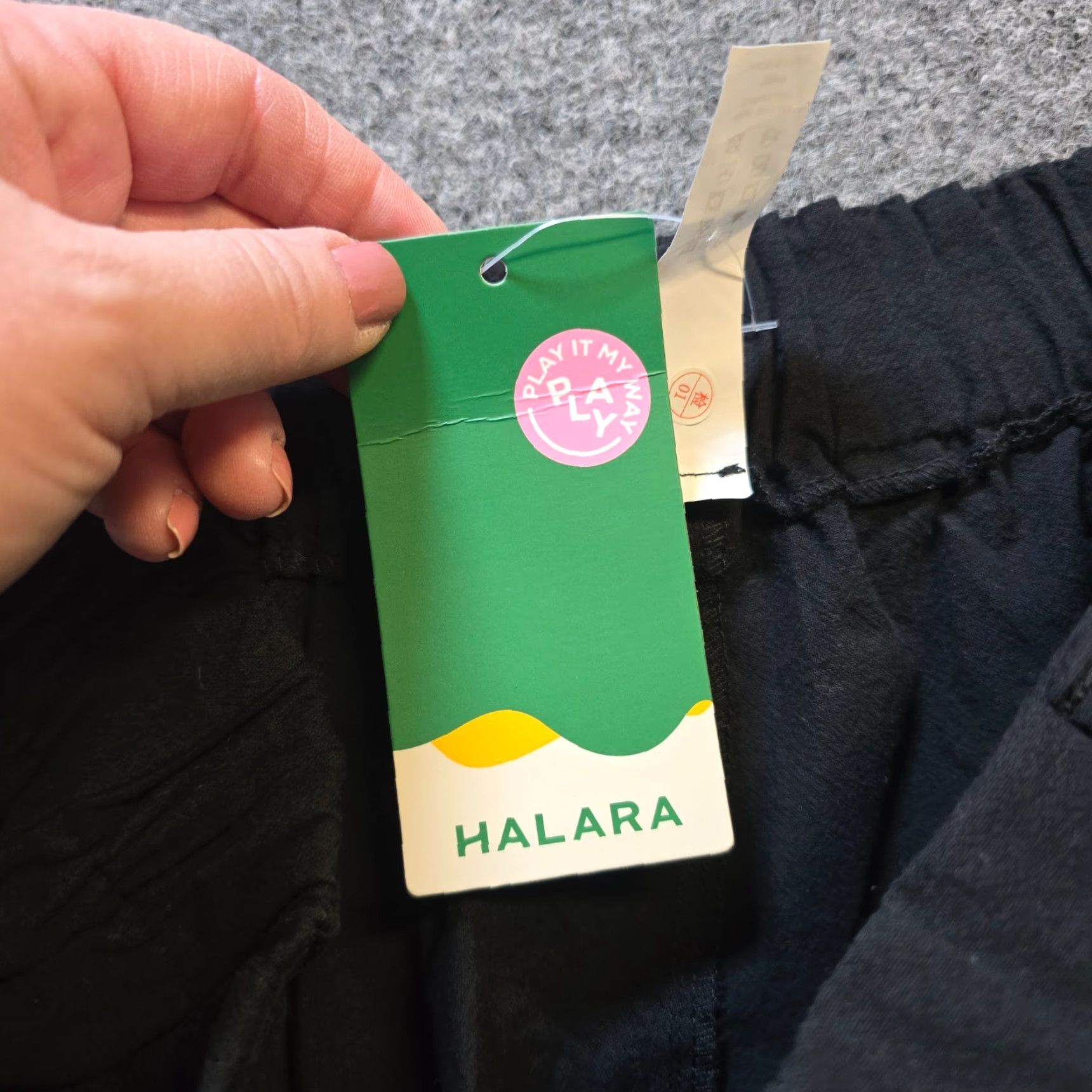 Vintage Halara Pants Womens Large Black Pleated Pliced Wide-Leg Stretch Casual Career Shirt, Pants Size 36" / US 14 / IT 50 - 7 Thumbnail