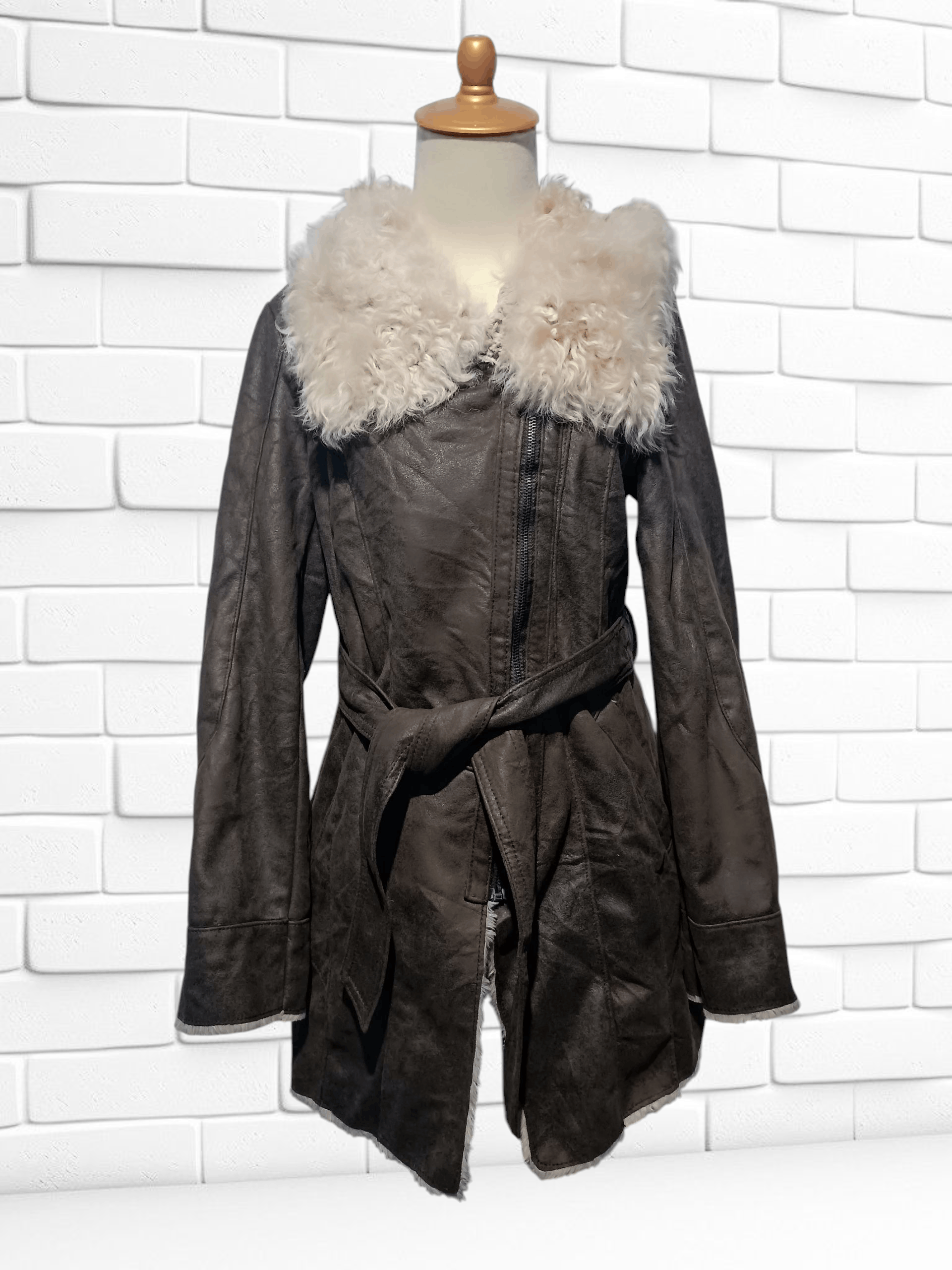 Japanese Brand Asymmetrical Faux Fur Jacket Size S / US 4 / IT 40 - 1 Thumbnail
