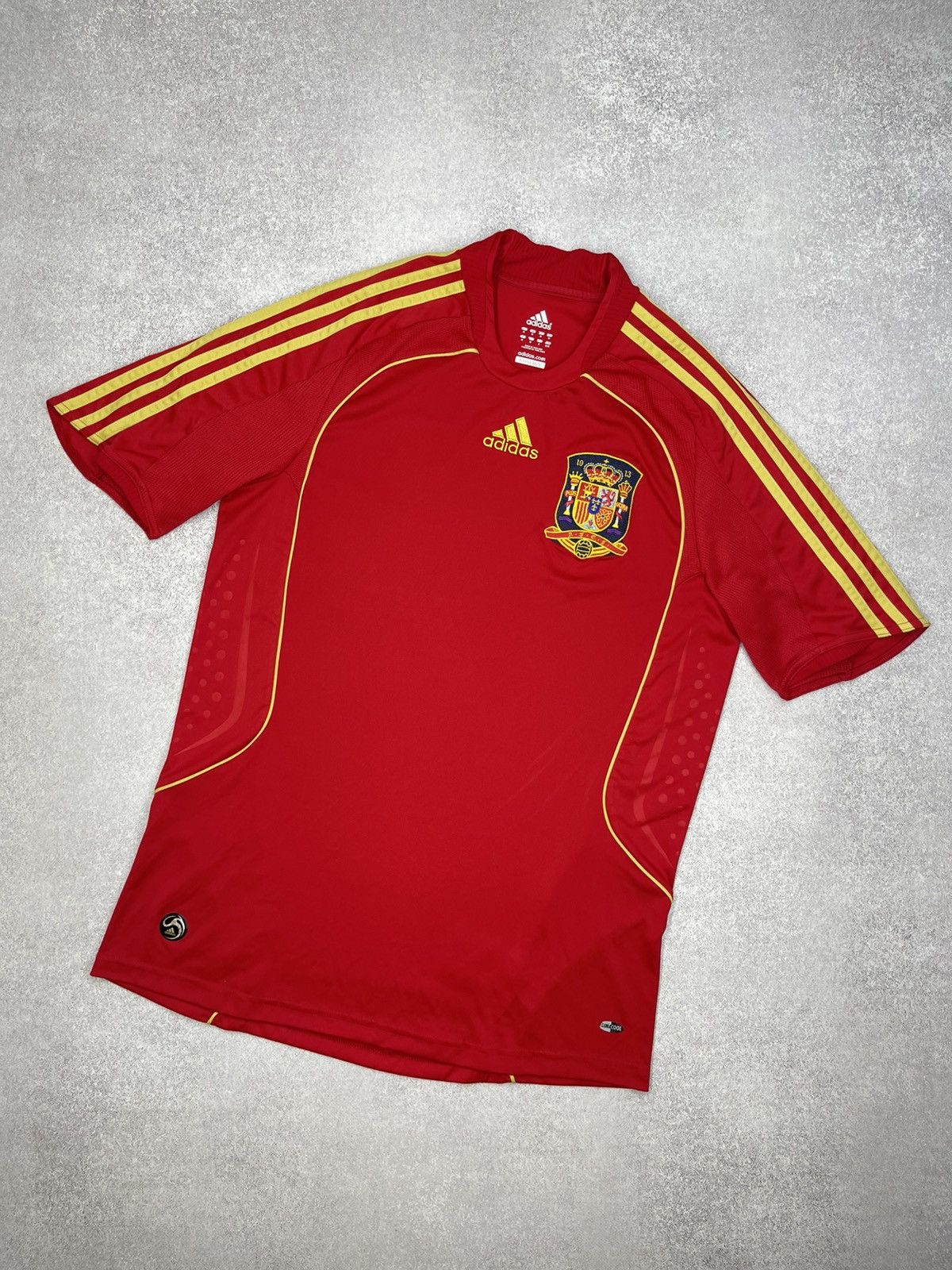 Vintage Adidas Spain Soccer Jersey 2008-2009 Red Football