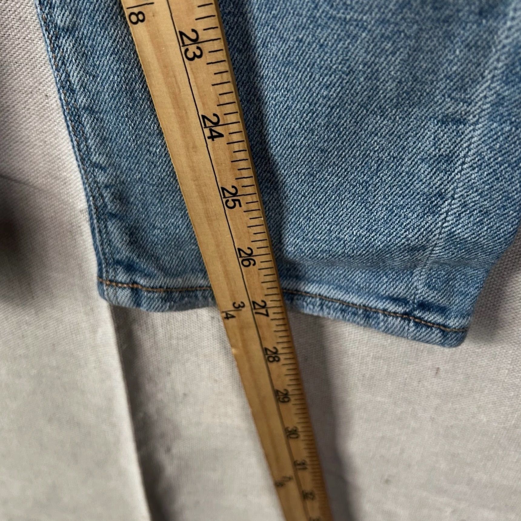 American Eagle Outfitters VINTAGE? No. American Eagle Jeans, Size 27, Blue, Regular, Distressed, Stretch, 5-Pocket, Button Zip, Mid Rise, Skinny, Denim, Women, 2 Tall? Size 27" / US 4 / IT 40 - 6 Thumbnail