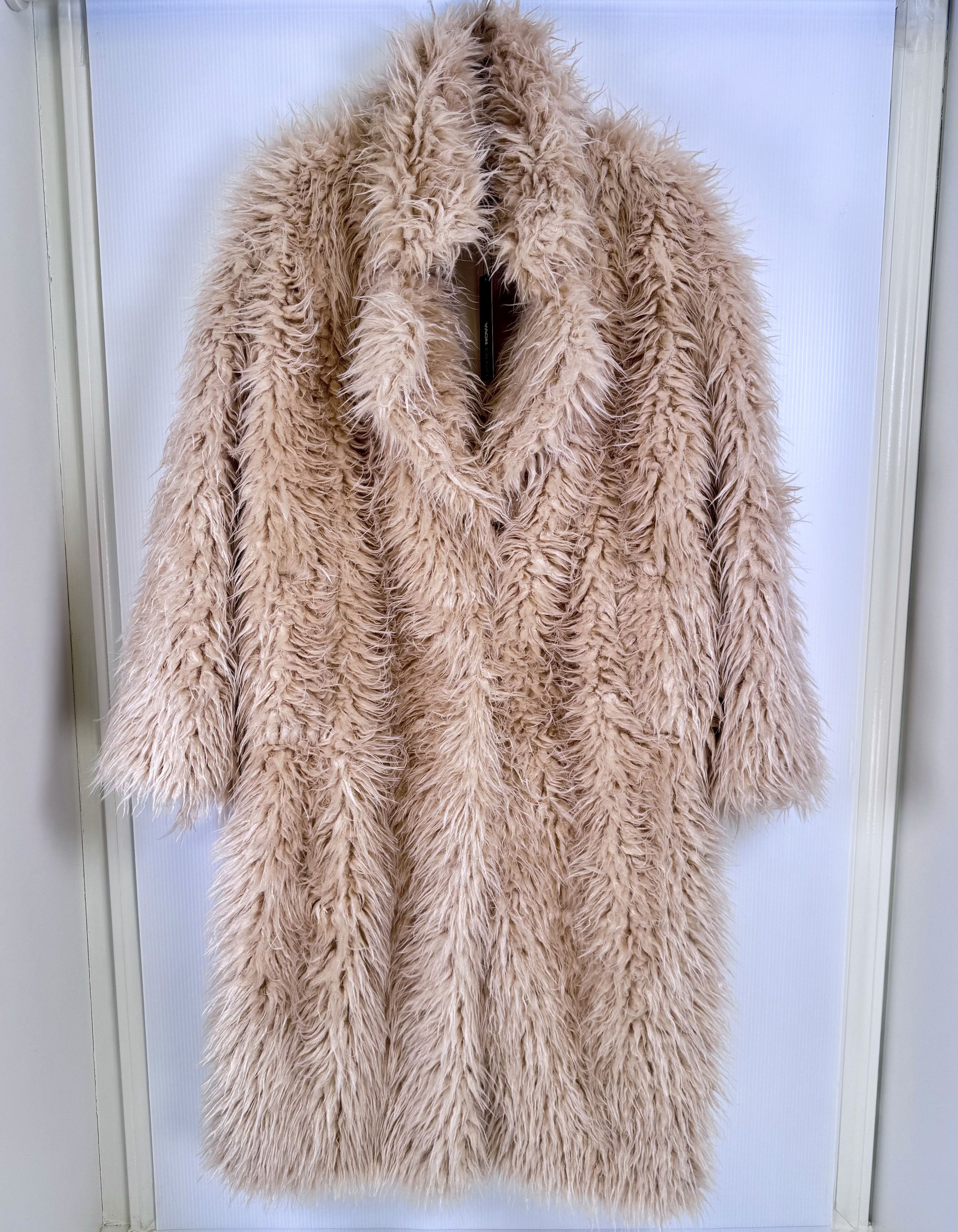 Fashion Nova FULL LENGTH NIKITA FAUX FUR TRENCH COAT Size XXL / US 16-18 / IT 52-54 - 2 Thumbnail