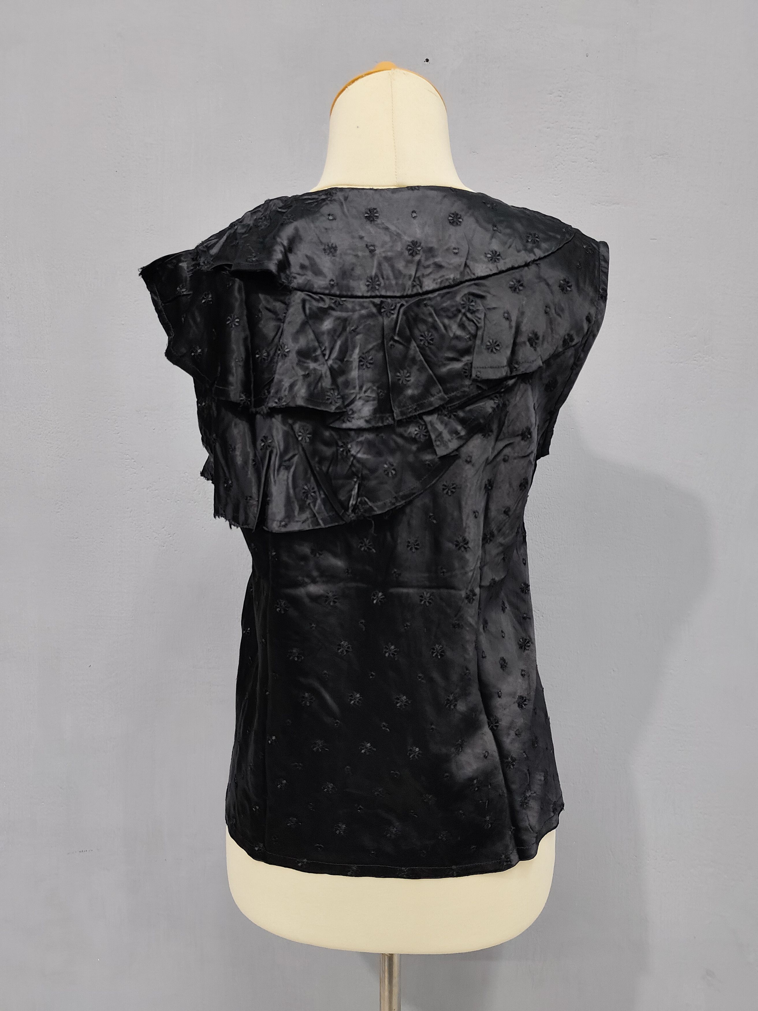 Tricot Comme des Garcons AD02 Tricot CDG- Gothic Romantic Ruffle Sleeveless Blouse Size M / US 6-8 / IT 42-44 - 7 Thumbnail