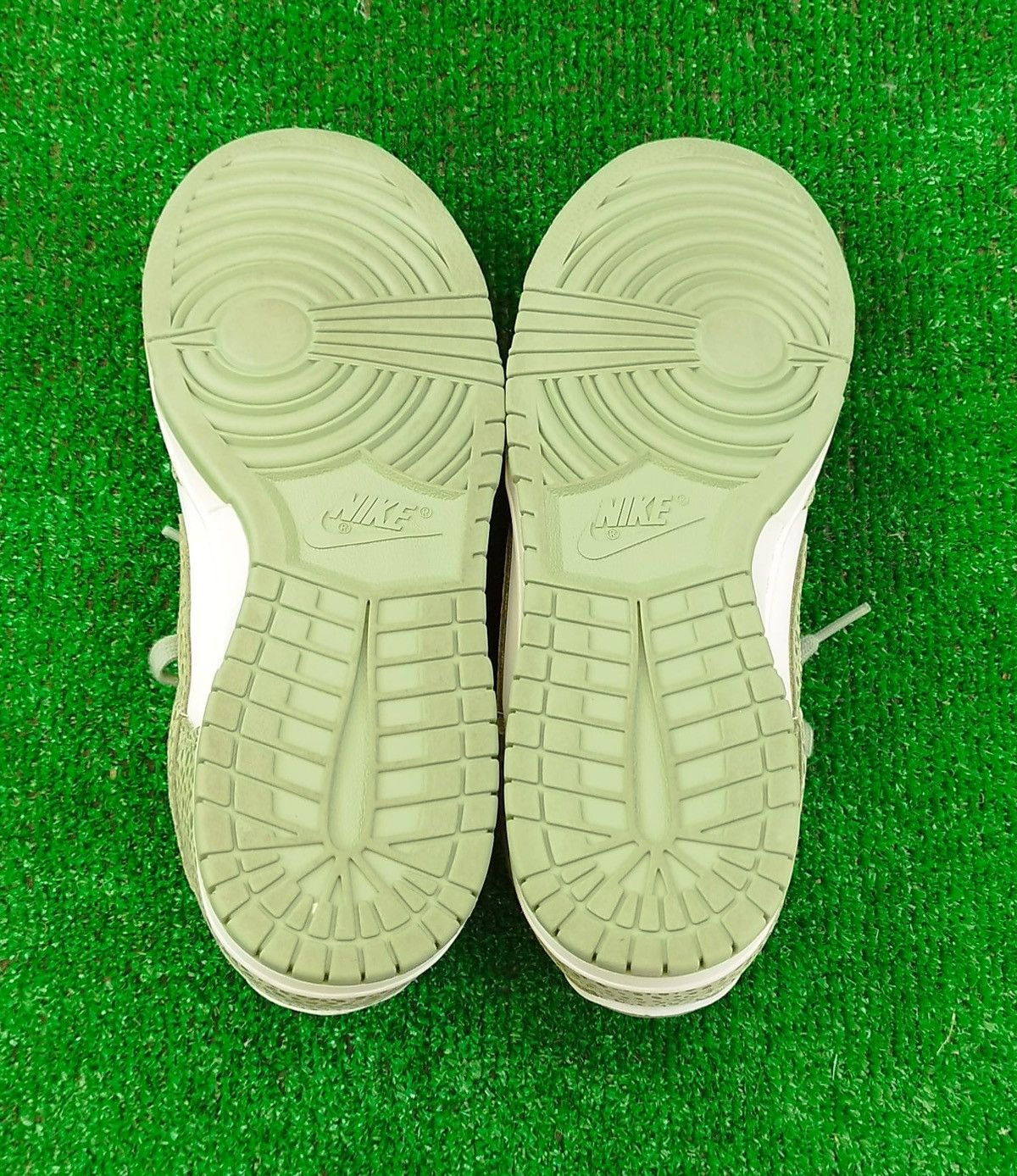 Nike Shoes Nike Dunk Low Safari Oil Green Size US 9 / IT 39 - 6 Thumbnail