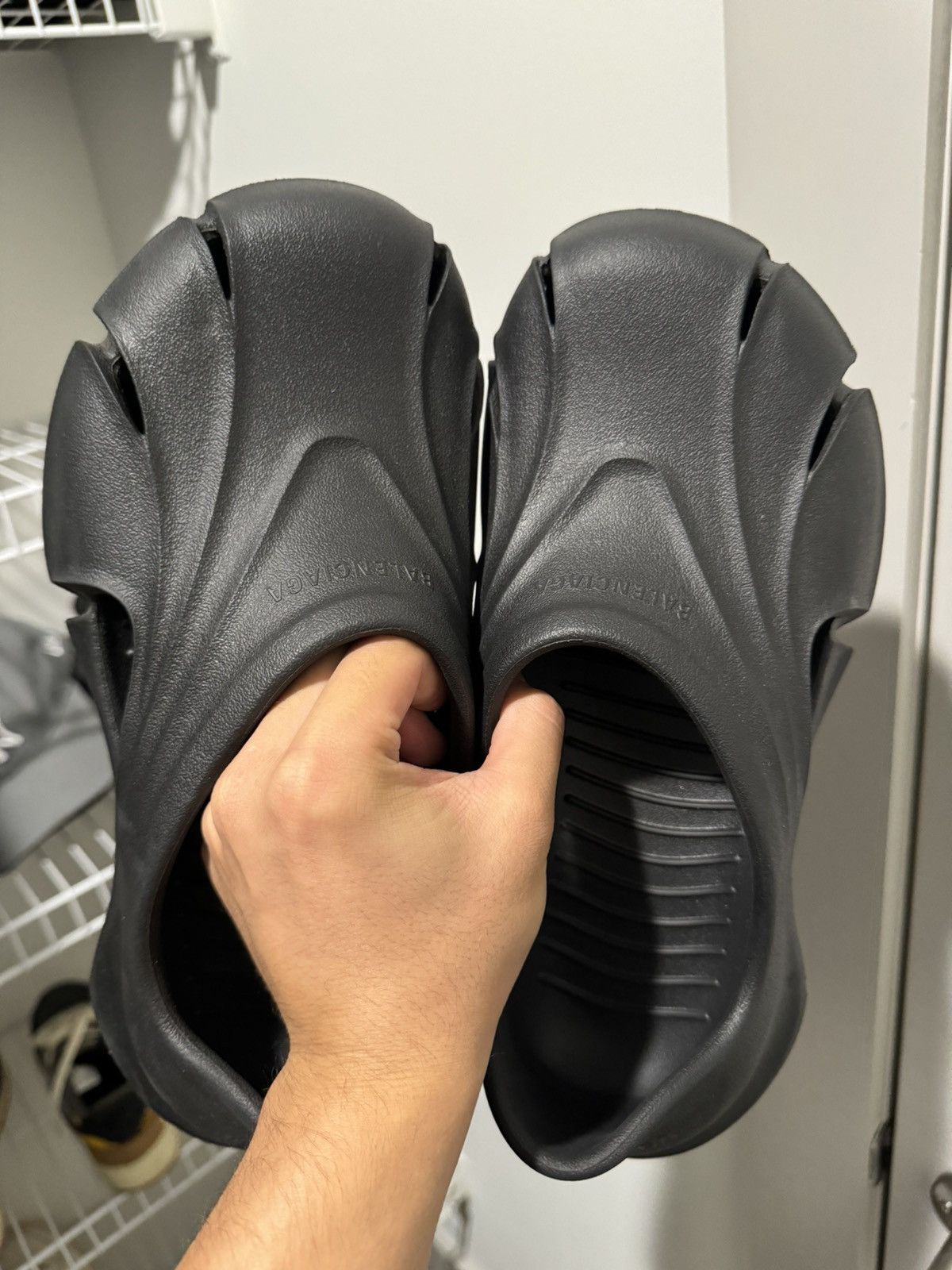 【BALENCIAGA】MOLD CLOSED Balenciaga - Mold Closed rubber sandals Balenciaga