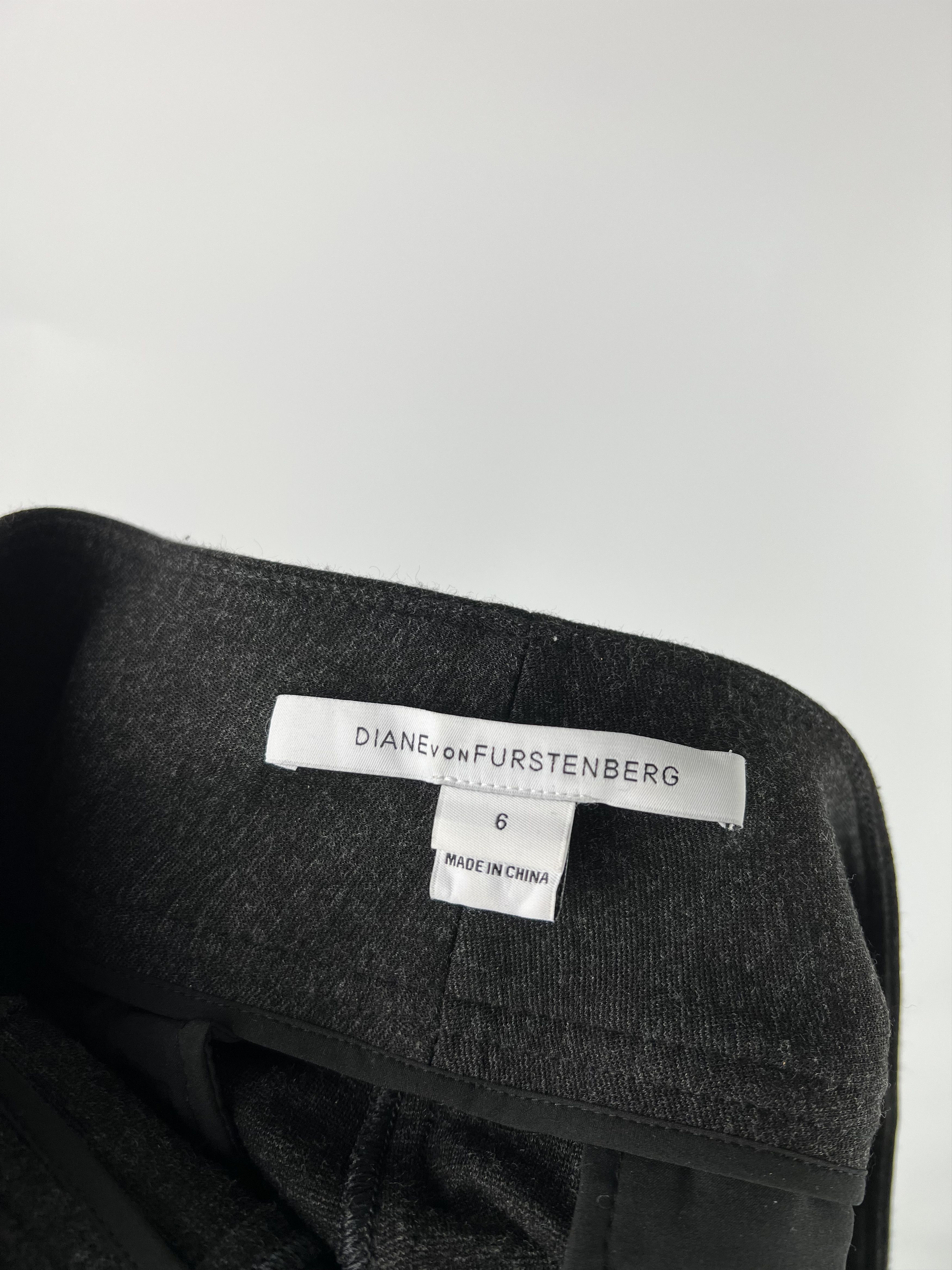 Diane von Furstenberg Diane von Furstenberg Gray Pants Size US6 Size 28" / US 6 / IT 42 - 7 Thumbnail