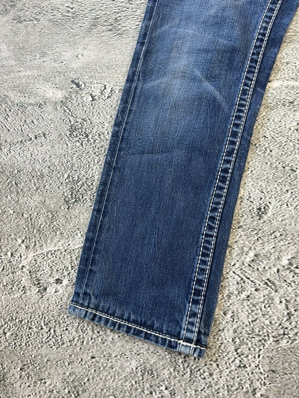True Religion True Religion blue jeans white thick stitching Y2K Size US 28 / EU 44 - 7 Thumbnail