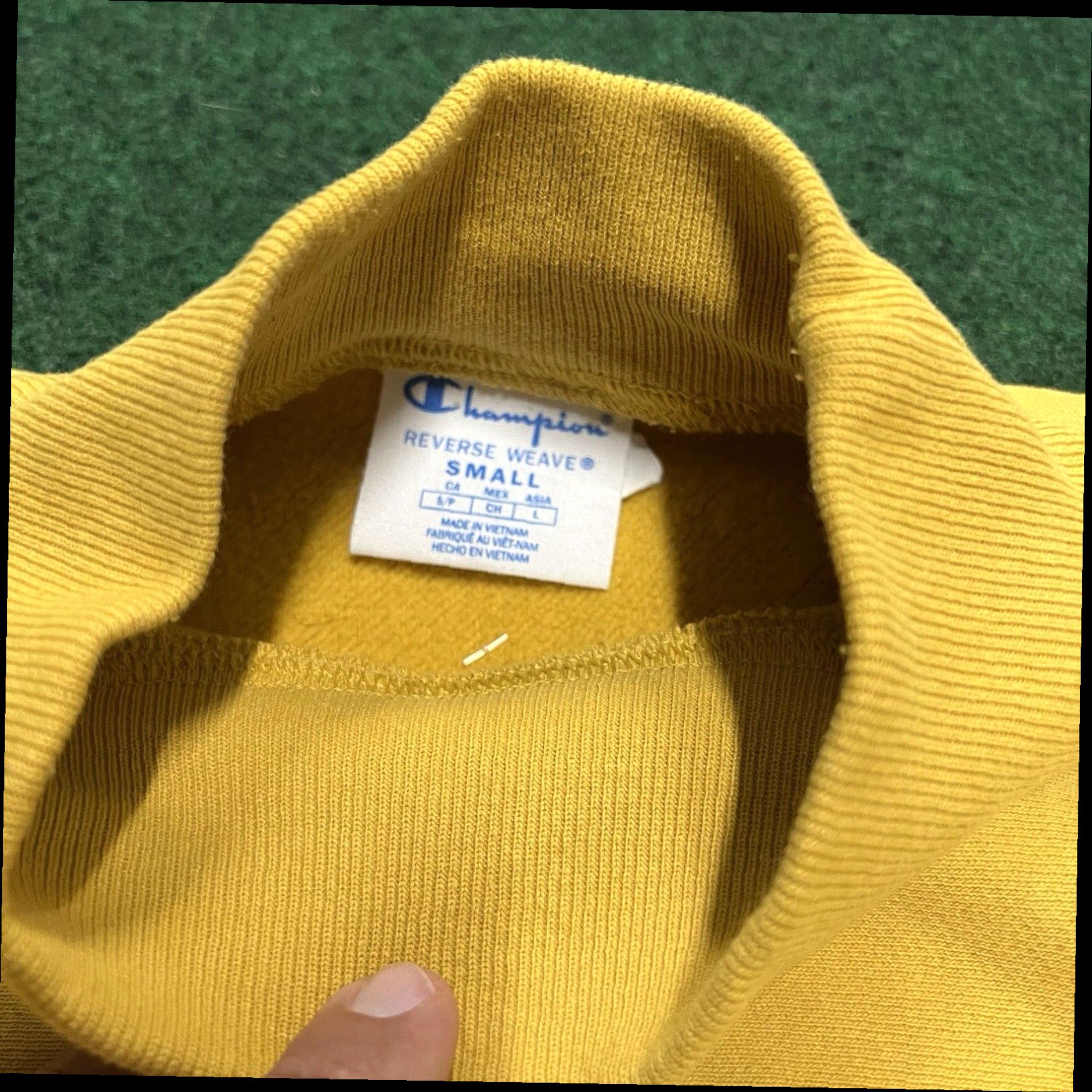 Champion Vintage Champion Reverse Weave Ribbed Sweatshirt Small Yellow Gold Size US S / EU 44-46 / 1 - 3 Thumbnail