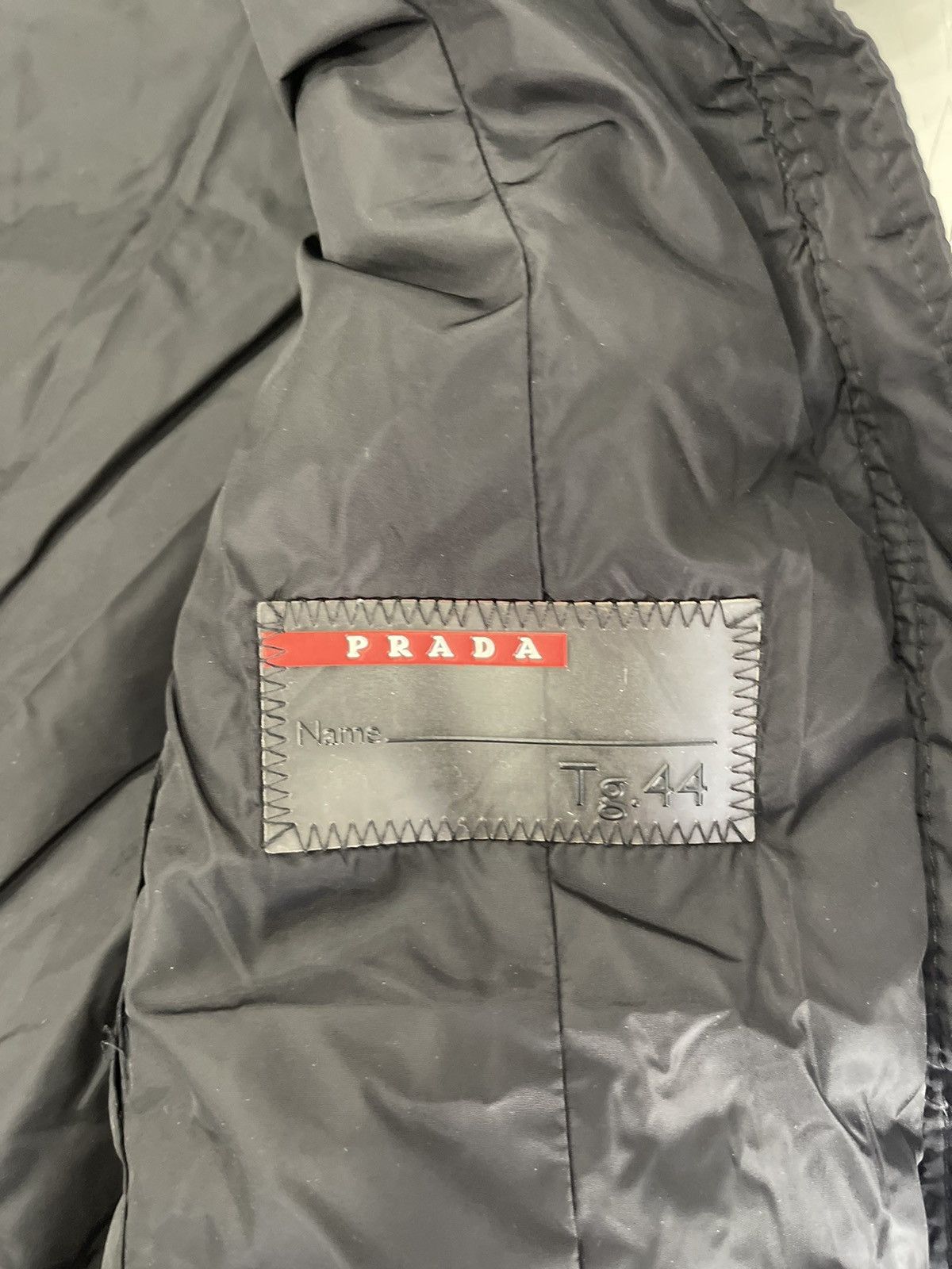Prada Prada avant garde puffer down vest gilet with fur collar Size M / US 6-8 / IT 42-44 - 11 Thumbnail