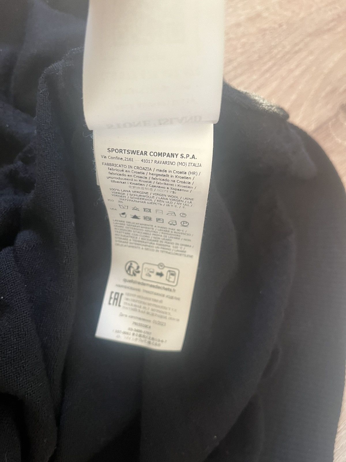 Stone Island Stone island cropped sweater black designer fashion luxury Size US M / EU 48-50 / 2 - 7 Thumbnail