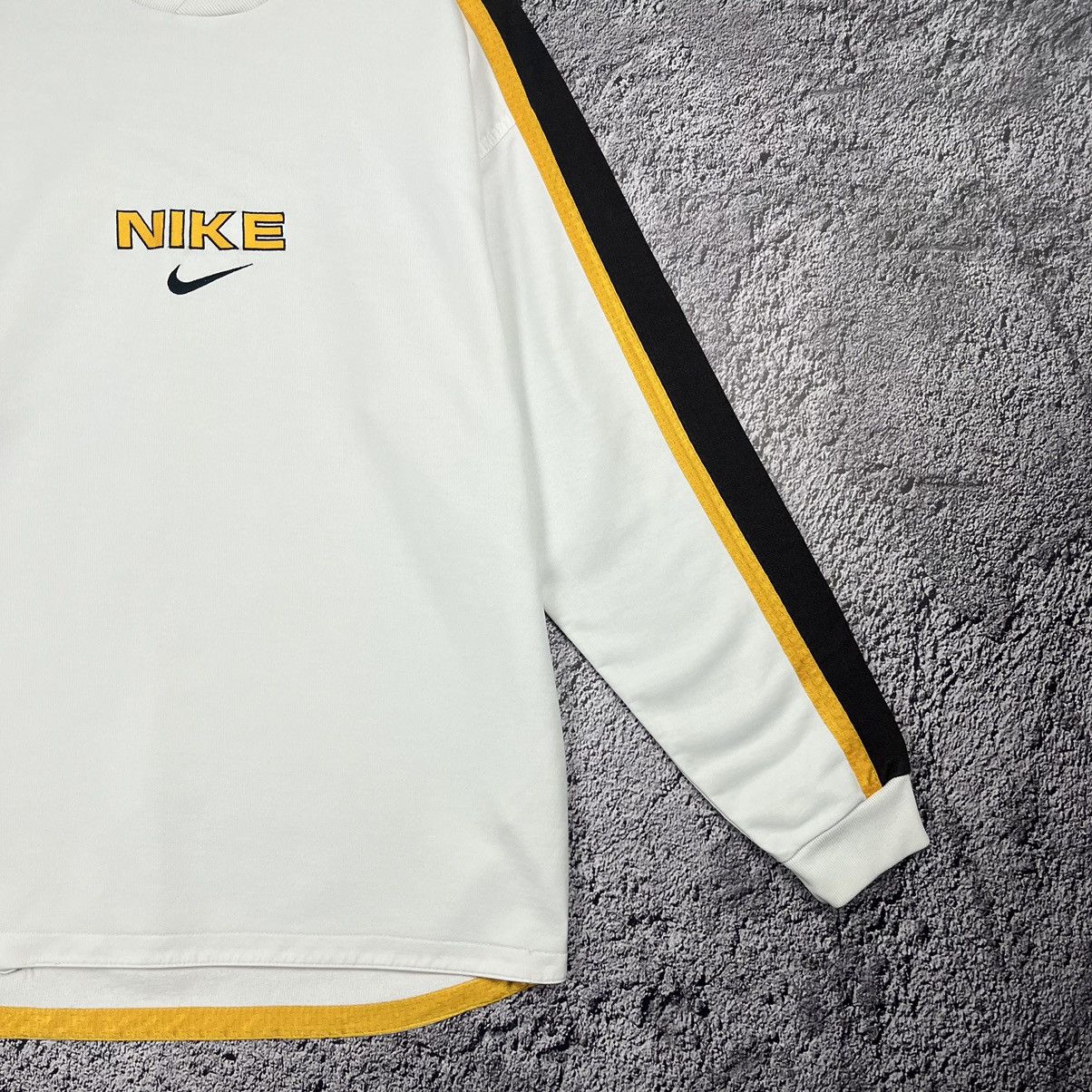 Nike × Vintage ⭐️VINTAGE⭐️ Nike 90s Sport White centre logo Sweatshirt Size US M / EU 48-50 / 2 - 6 Thumbnail