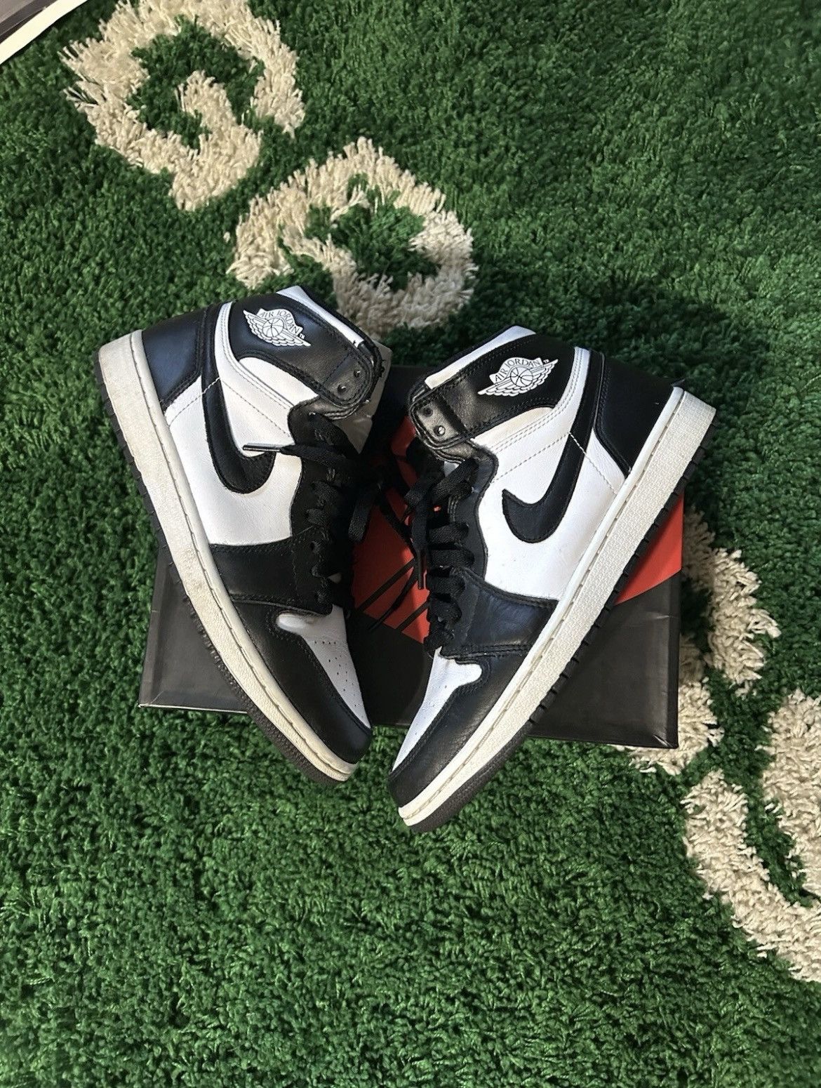 Nike Jordan Retro 1 OG Black White 2014 Size 8.5 Preow 555088-010 Size US 8.5 / EU 41-42 - 3 Thumbnail
