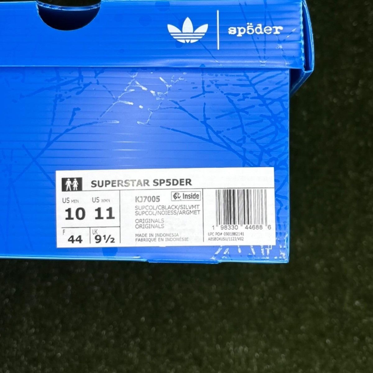 Sp5der Sp5der Worldwide Adidas Red Superstar Size US 10 / EU 43 - 7 Thumbnail